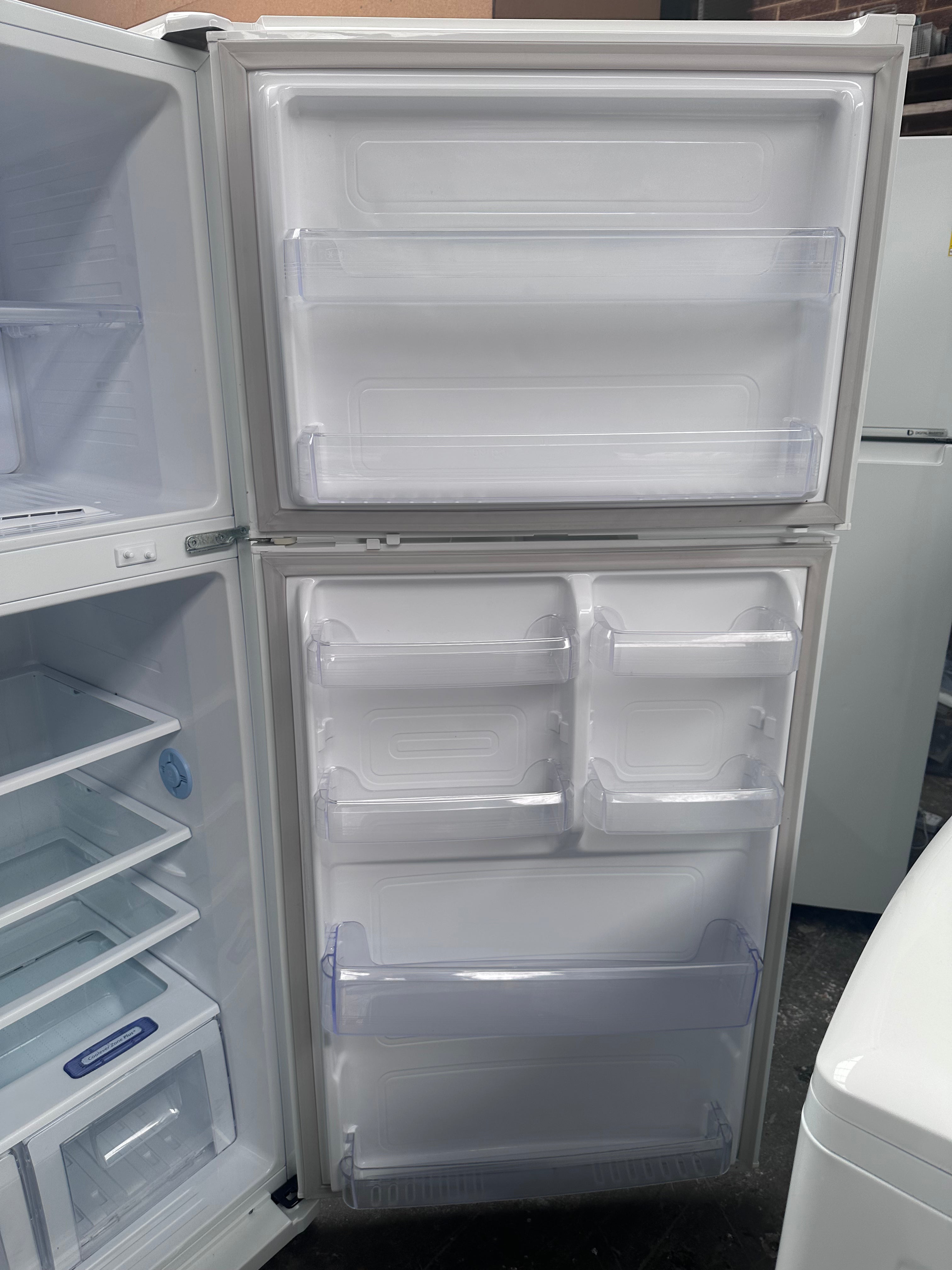 Samsung 511L Top Mount Refrigerator - Energy Efficient, Large Capacity Fridge for Home & Kitchen | Perfect for Families, Restaurants & Office Break Rooms (Certified Refurbished)
