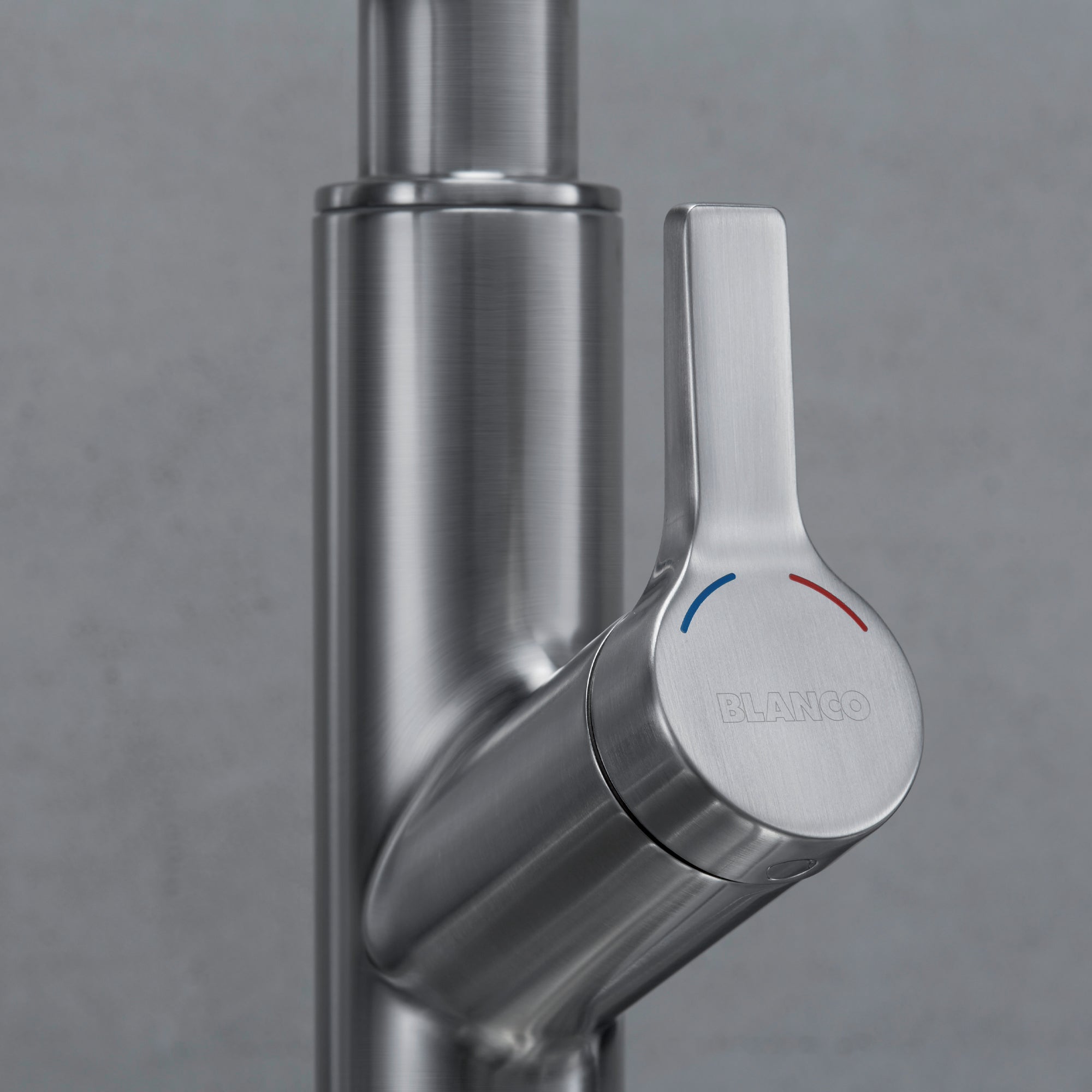 BLANCO Solenta Sensor Kitchen Faucet - Touchless Stainless Steel Pull-Down Sprayer with Motion-Activated Technology for Modern Kitchens & Commercial Use