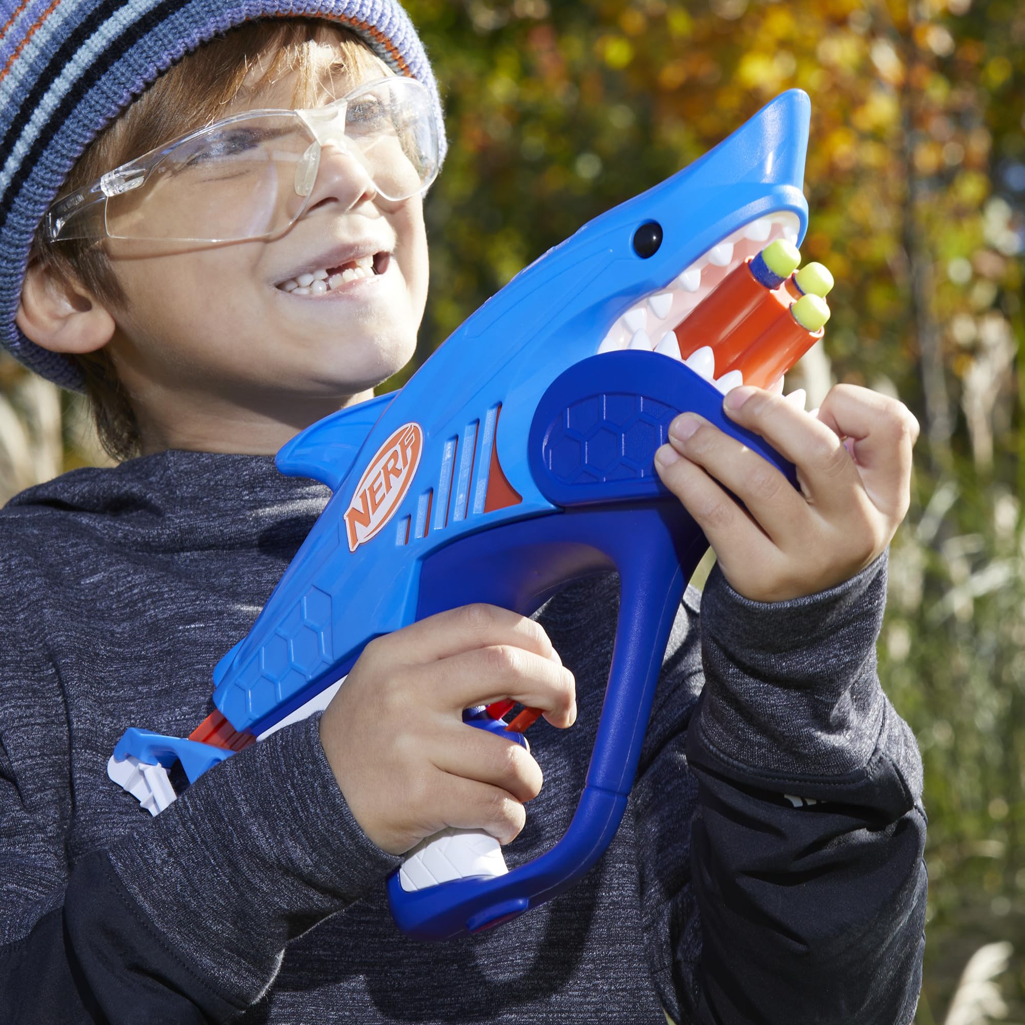 NERF Junior Wild Sharkfire Dart Blaster Toy - Easy to Play with 8 Nerf Elite Darts - Fun Outdoor Shark-Themed Blaster for Kids Ages 6+ - Perfect for Backyard Battles, Birthday Parties & Summer Playtime