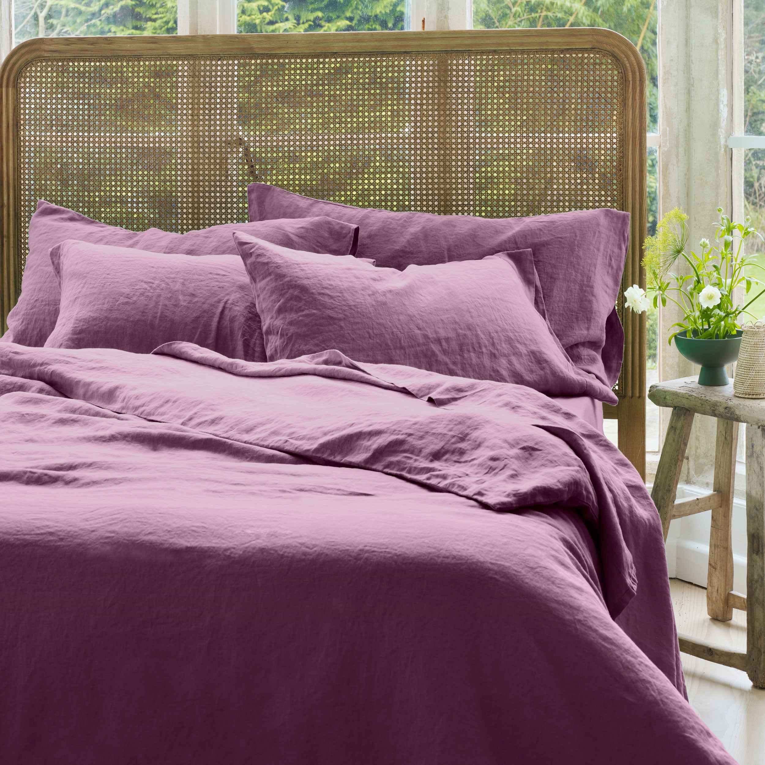 Soft Raspberry Linen Blend Duvet Cover Set - Breathable & Hypoallergenic Bedding for All Seasons - Perfect for Master Bedroom, Guest Room & Cozy Home Decor