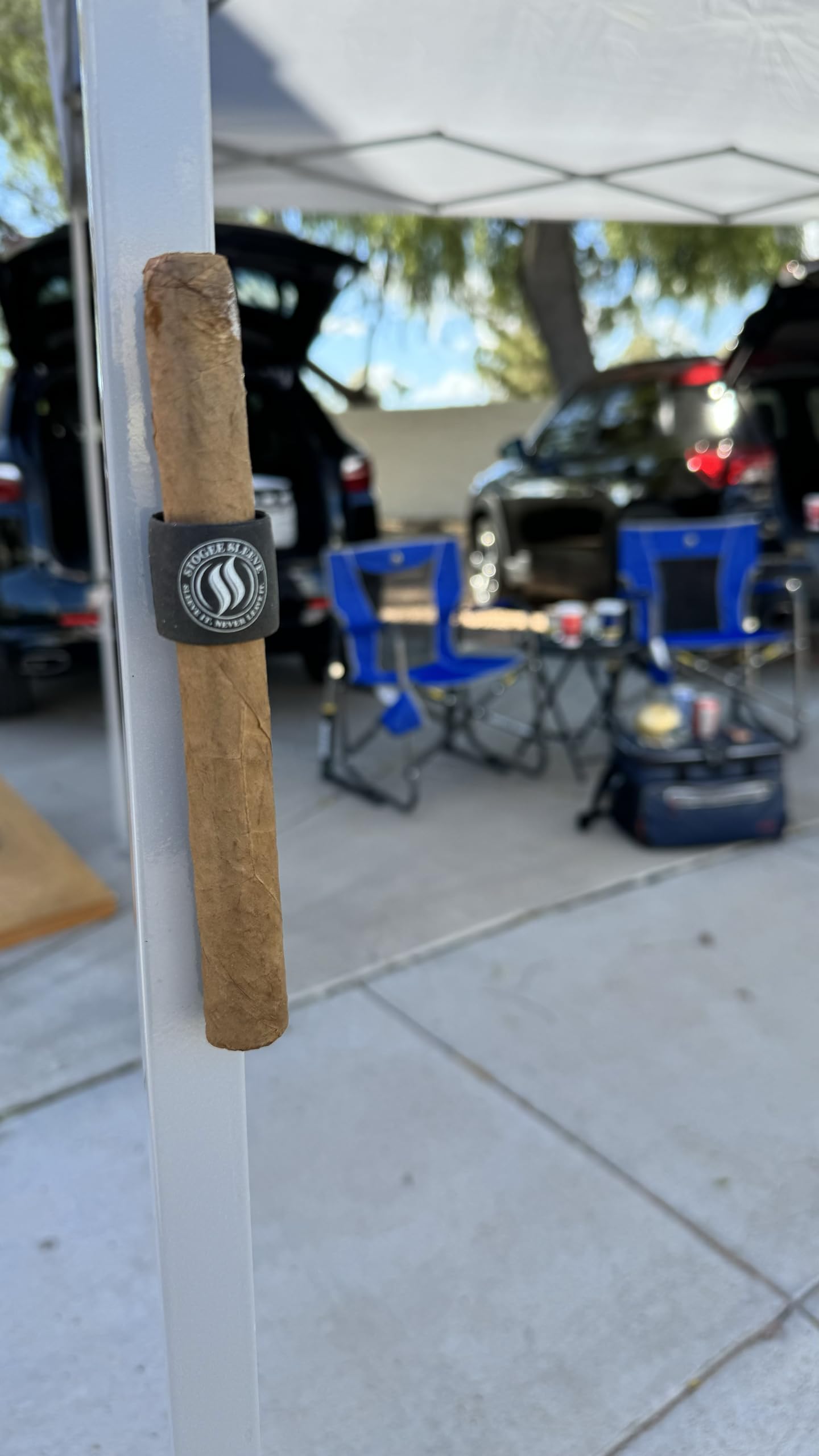 Premium Magnetic Cigar Holder - Compact & Fire Retardant Golf Cart Accessory | Multi-Purpose Cigar Accessory for Golfing, Driving & Outdoor Activities