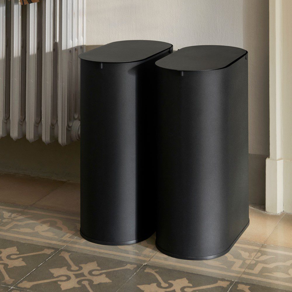 FERM LIVING Enkel Bin - Stylish Black Waste Bin for Home, Office & Bathroom | Modern Trash Can with Lid for Kitchen, Bedroom & Living Room Organization