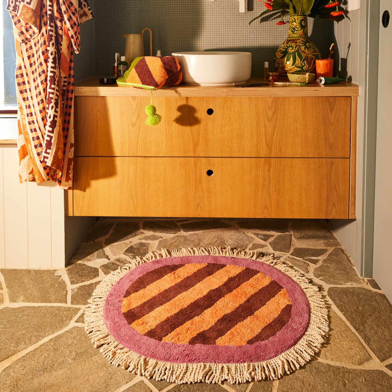 Premium Jarita Bath Mat - Soft, Absorbent & Non-Slip Bathroom Rug for Showers & Baths - Desert Design for Modern Home Decor