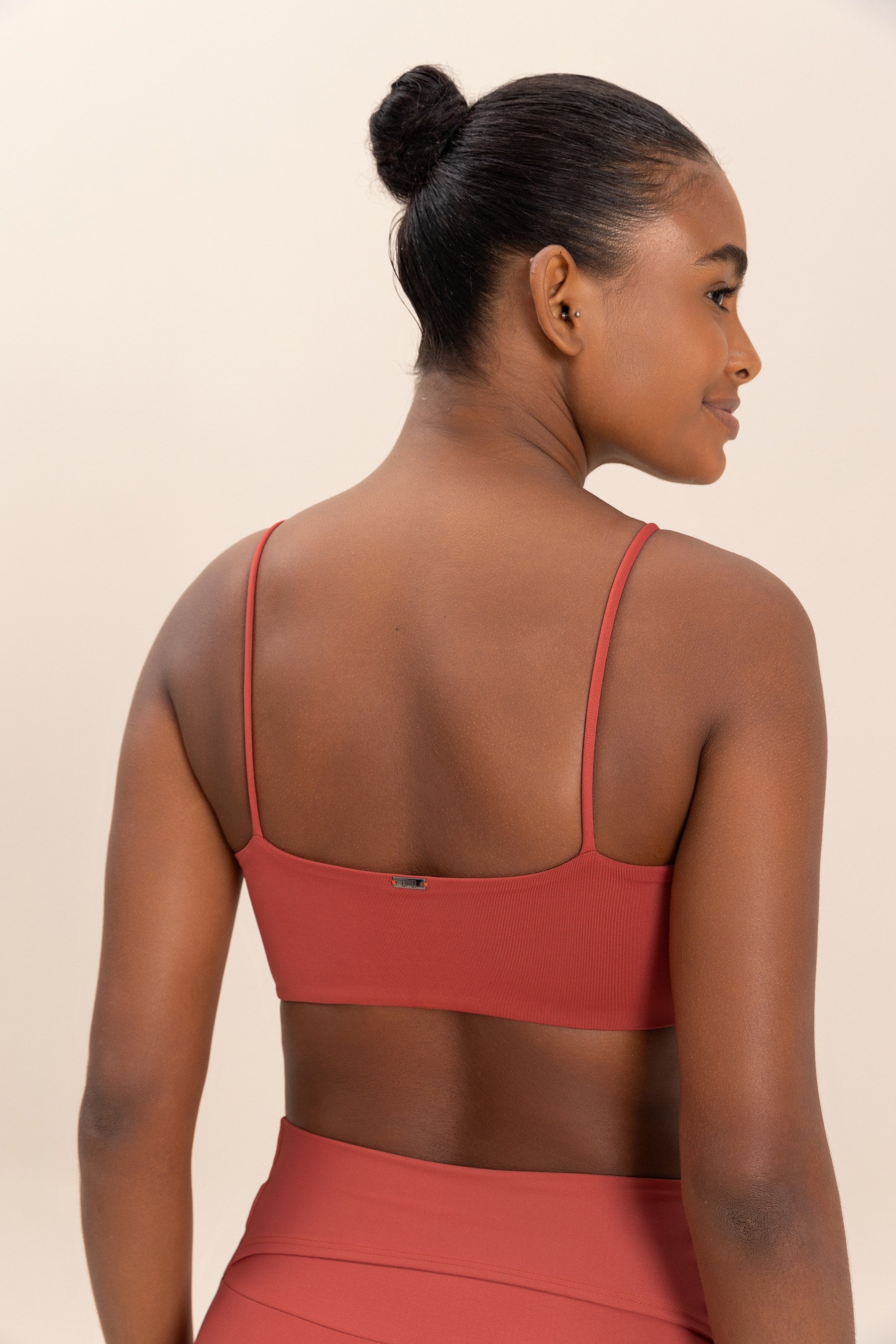 Curve Sense® High Support Sports Bra for Women - Comfortable & Breathable Workout Top for Running, Yoga & Gym