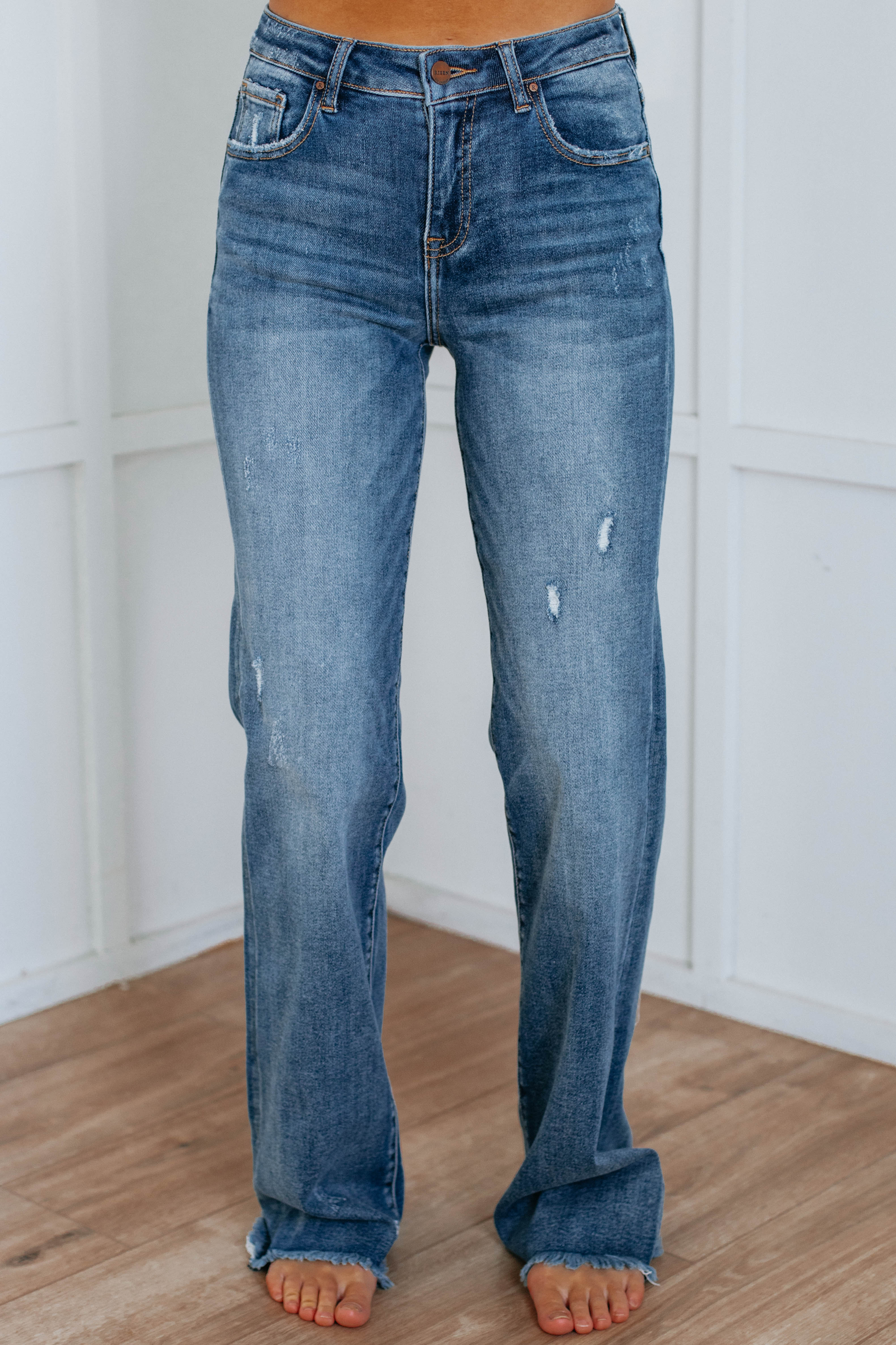 Aemi Risen Jeans for Women - Medium Wash Distressed Denim Pants - Perfect for Casual Wear, Street Style & Everyday Outfits