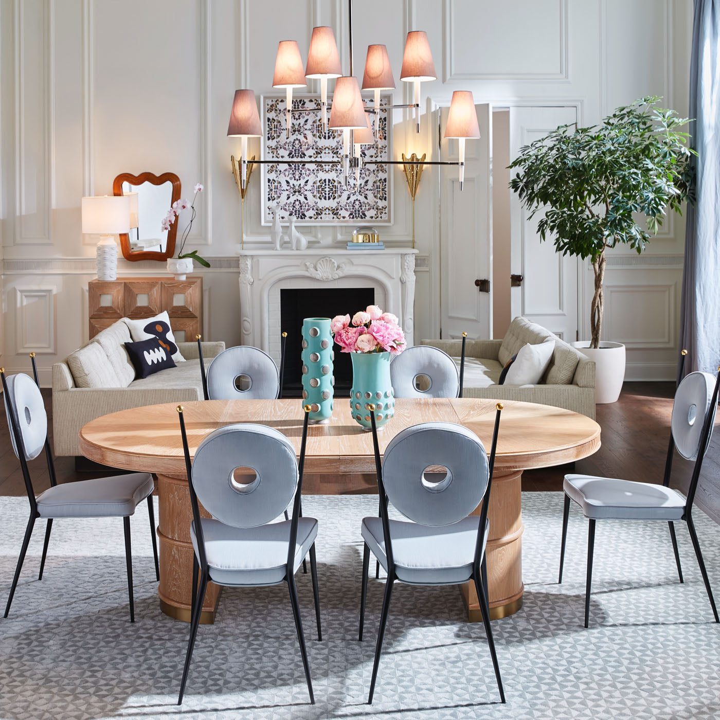 Modern Brussels Dining Table - Solid Wood Round Kitchen Table for 4-6 People - Perfect for Family Dinners, Entertaining Guests & Small Space Dining Rooms