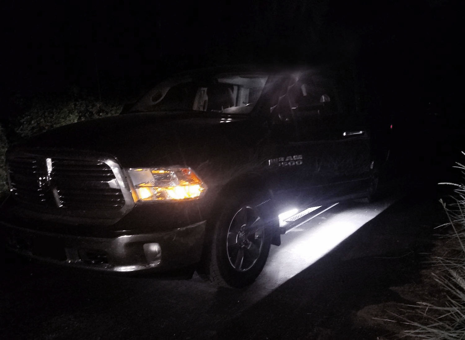 40-63 SMD Flexible LED Running Board & Side Step Lighting Kit for Ford GMC Trucks - Waterproof Underglow Lights for Off-Road, Night Driving & Vehicle Customization