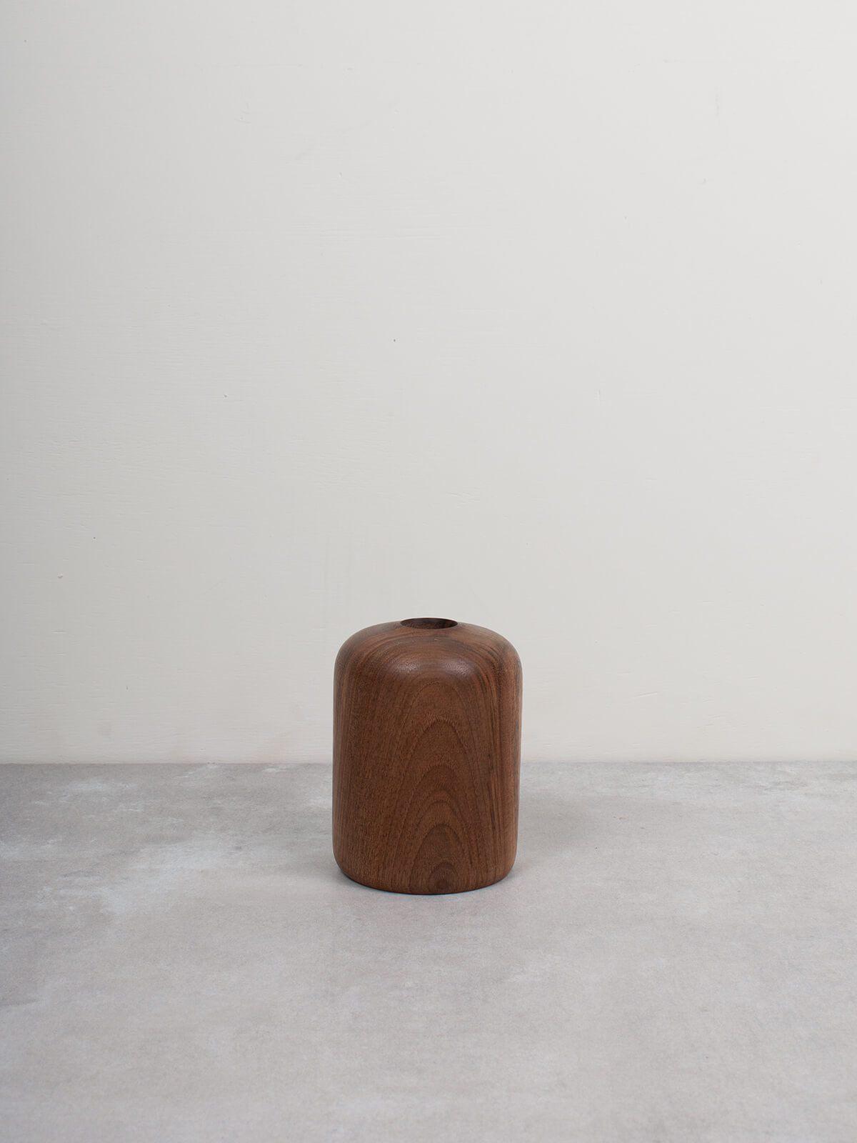 Handmade Walnut Wood Mini Vase - Patti Style Small Decorative Flower Vase for Home, Office Desk, Wedding Centerpiece & Gift Idea