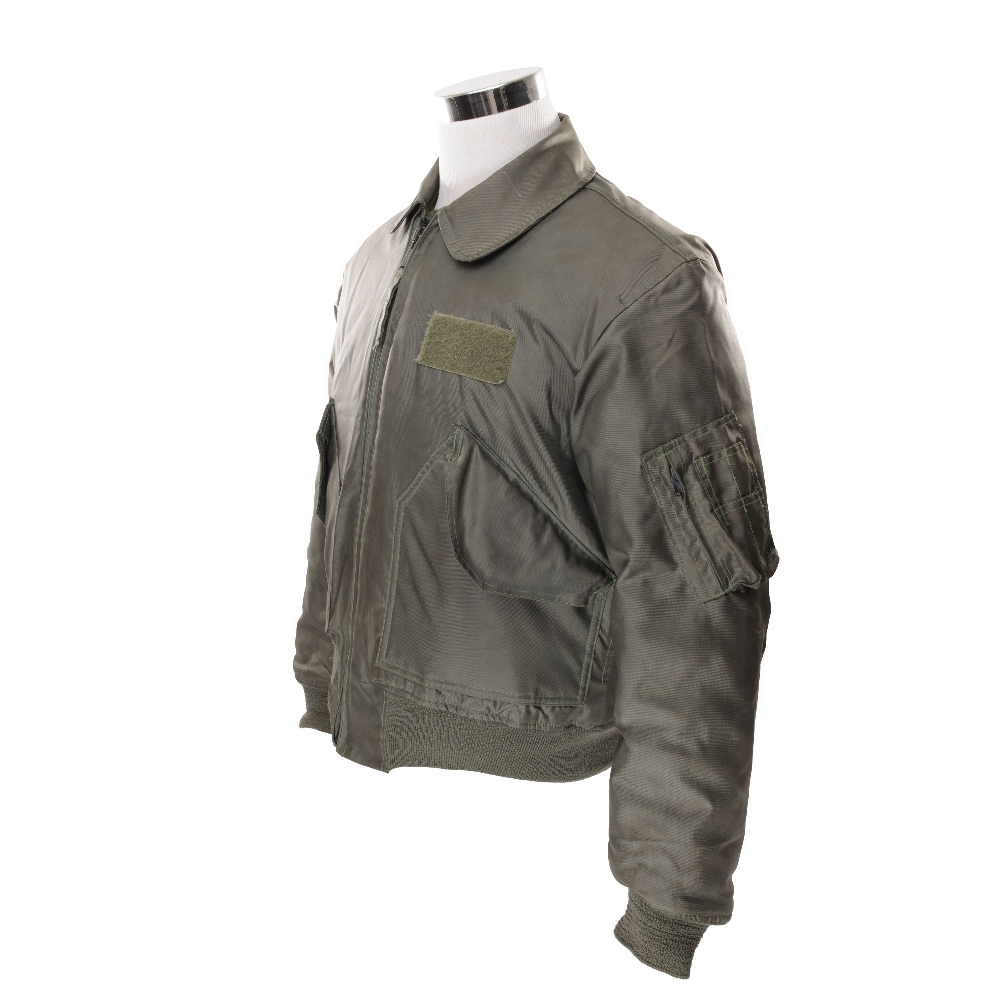 Vintage USAF US Air Force Flyers Jacket 1989 - Medium Size CWU 45/P - Authentic Military Flight Jacket for Aviation Enthusiasts & Collectors - Perfect for Outdoor Activities, Cosplay, and Vintage Fashion