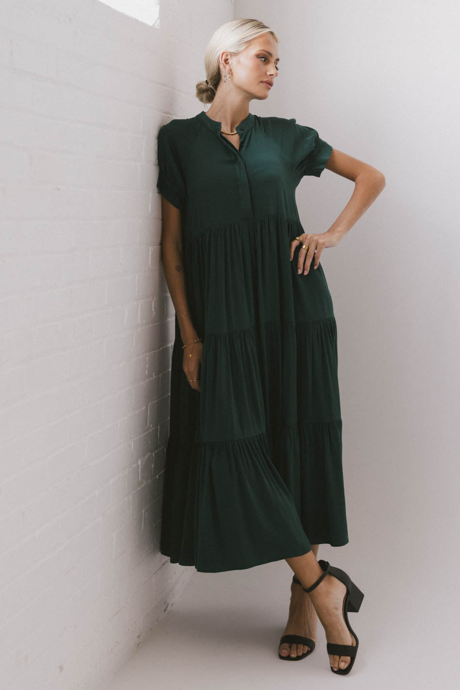 Amanda Women's Elegant Tiered Maxi Dress in Emerald Green - Perfect for Weddings, Parties & Special Occasions