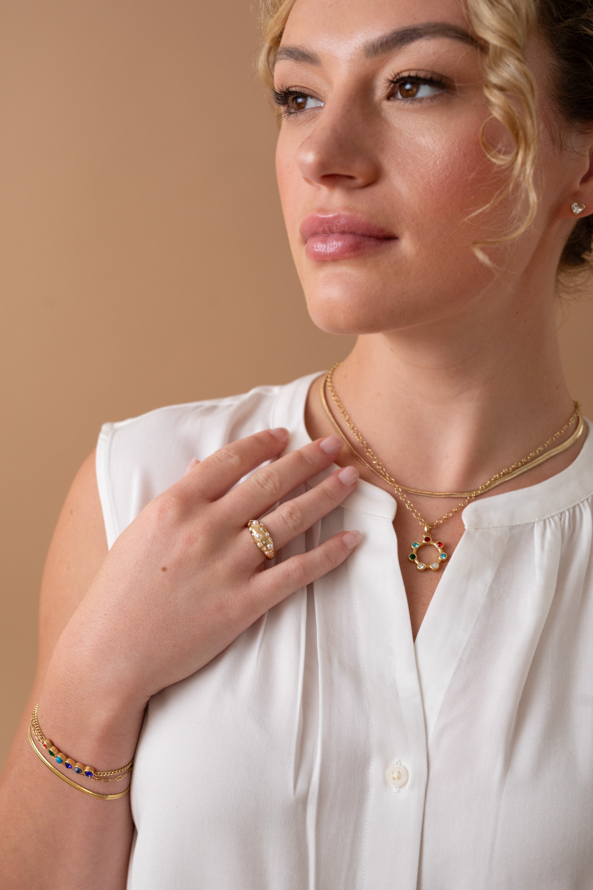 Sister Crystal Necklace with Hidden Message - Elegant & Meaningful Jewelry Gift for Sisters, Best Friends, and Loved Ones | Perfect for Birthdays, Anniversaries, and Special Occasions