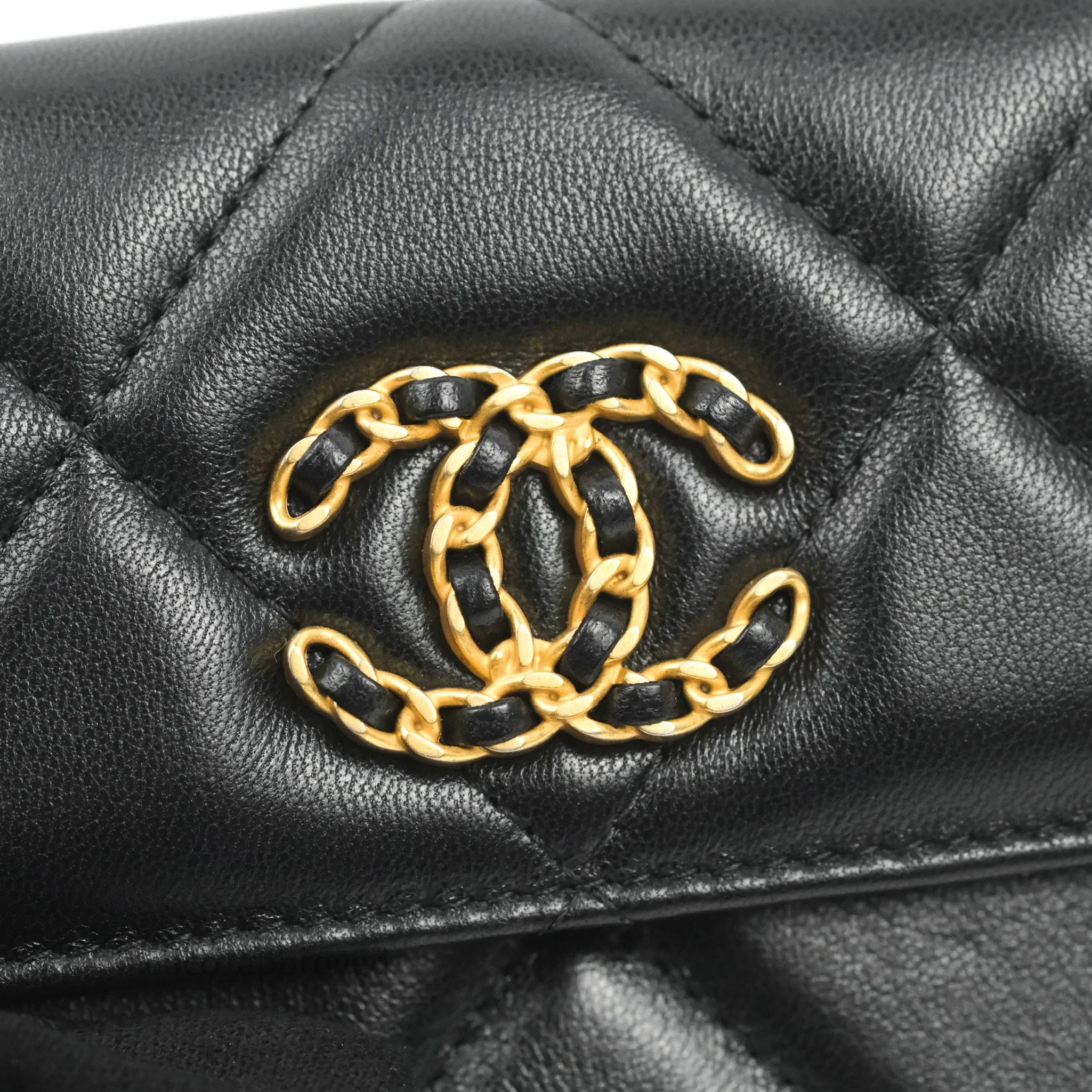 Chanel 19 Card Holder With Chain Black Mixed Hardware - Luxury Wallet for Women - Perfect for Everyday Use, Travel & Special Occasions