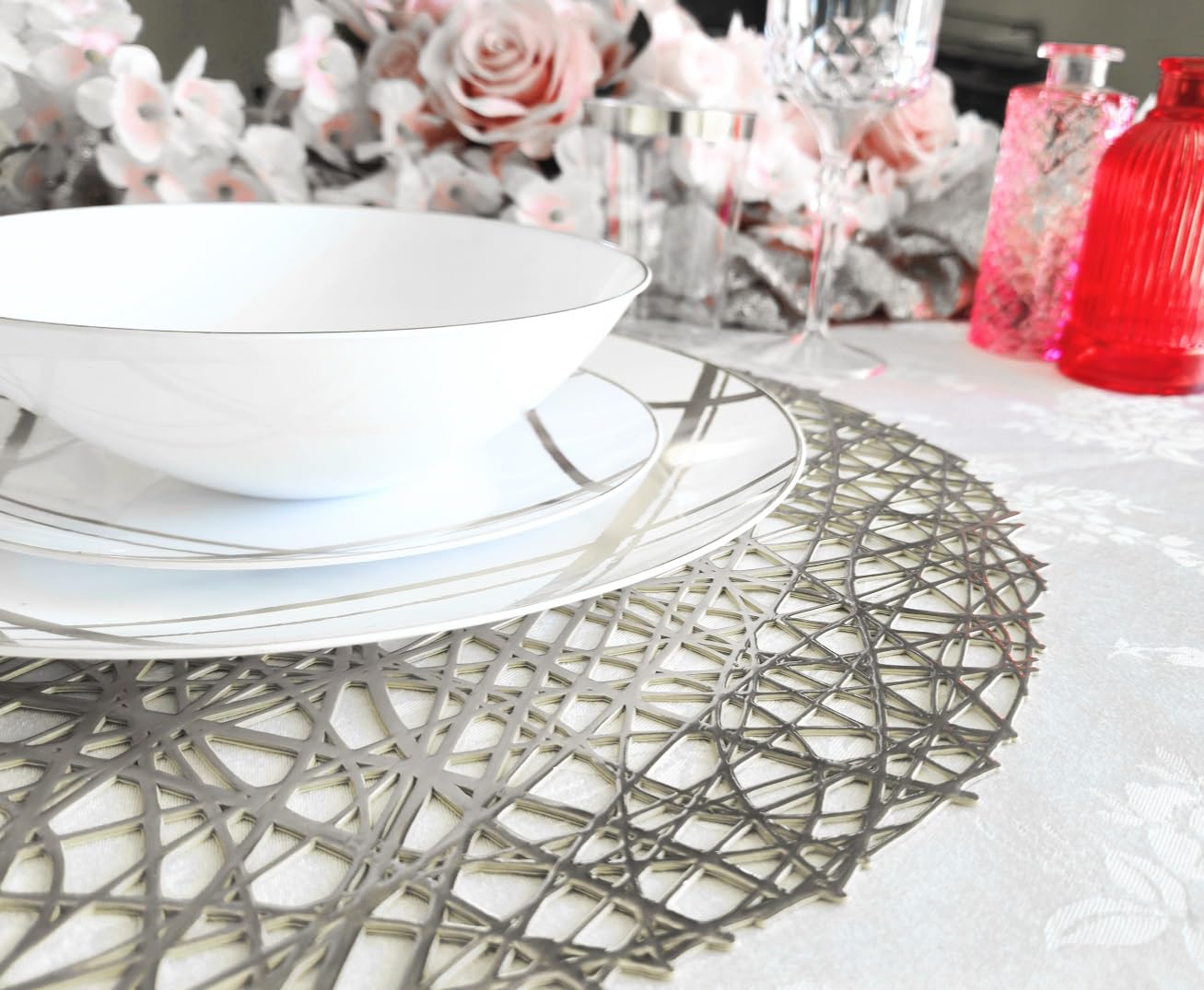 120-Piece Metallic Vinyl Placemats Set - Elegant Pressed Silver Table Mats for Weddings, Parties & Special Occasions - Perfect for Summer Celebrations & Dining Decor