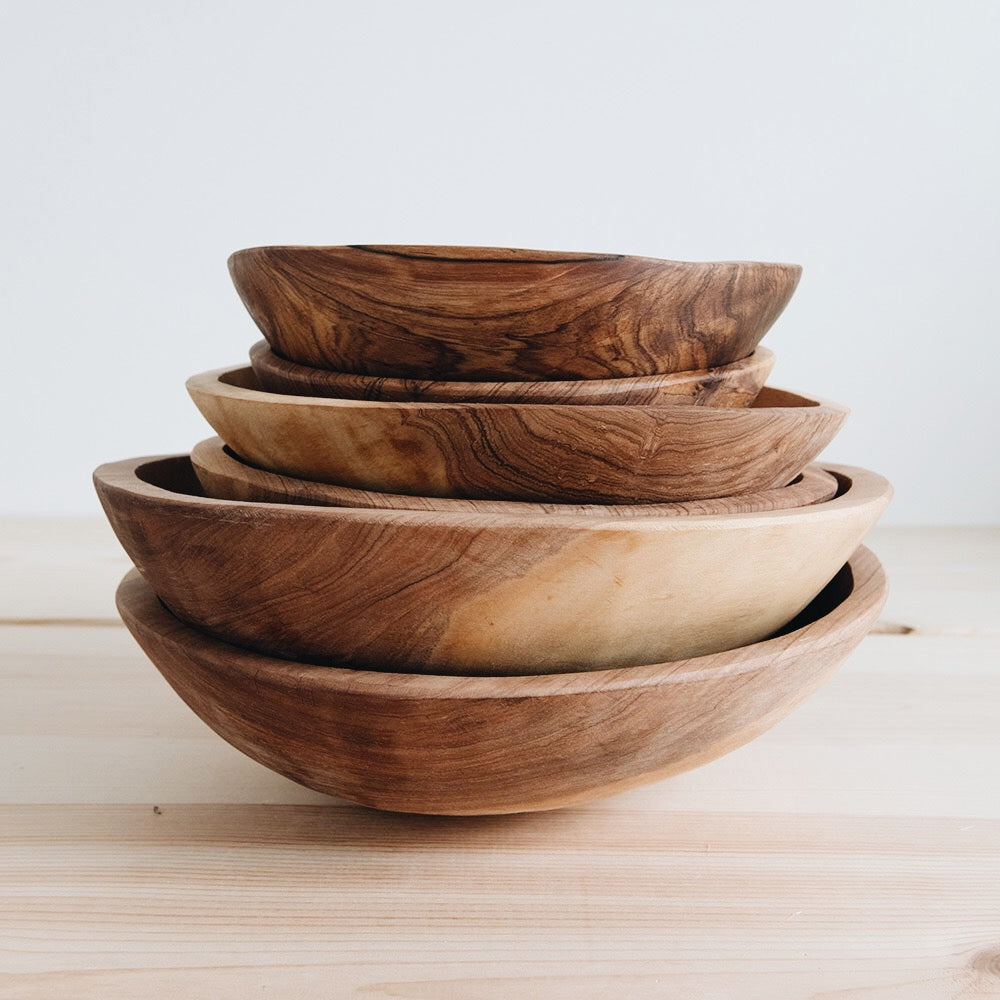 Hand Carved Wild Olive Wood Bowl - Medium Size, Natural Wooden Serving Bowl for Salads, Fruits, Nuts - Perfect for Kitchen, Dining Table & Rustic Home Decor