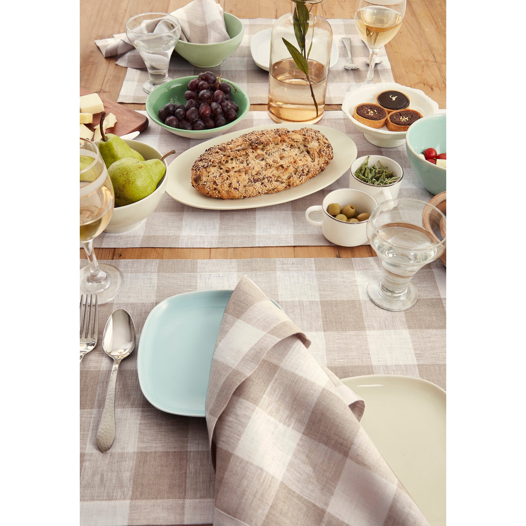 Buffalo Check Cotton Placemats Set of 4 - Rustic Farmhouse Table Decor for Dining Room, Kitchen, and Holiday Gatherings