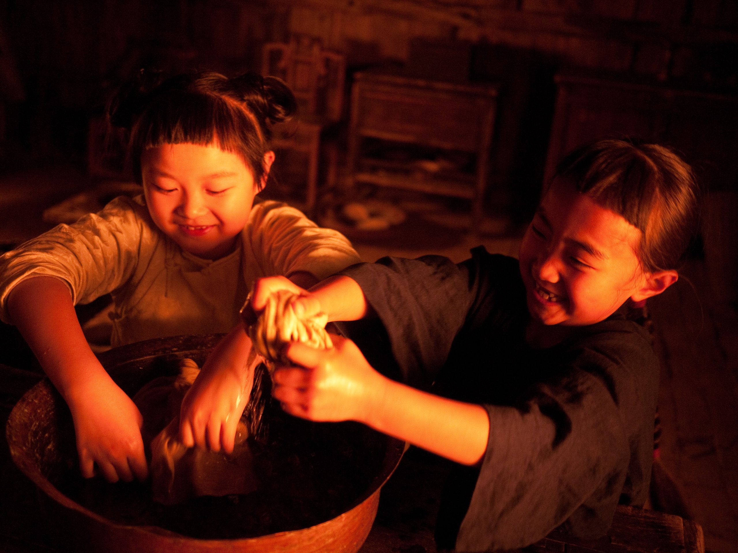 Snow Flower and the Secret Fan Blu-ray - Historical Drama Movie for Women's Friendship & Chinese Culture - Perfect for Movie Nights & Book Club Discussions
