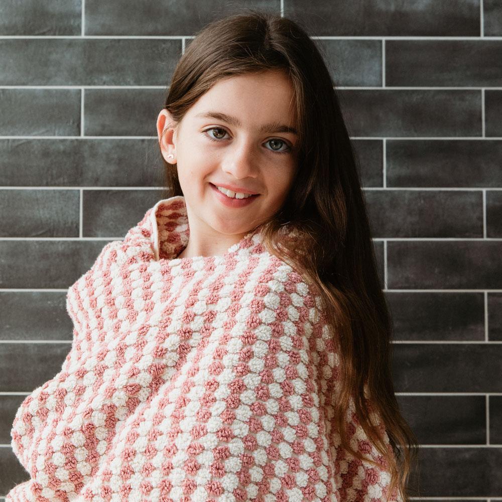 Premium Crescent Towel - Soft & Absorbent Dusty Pink Bath Towel for Spa, Beach, and Home Luxury