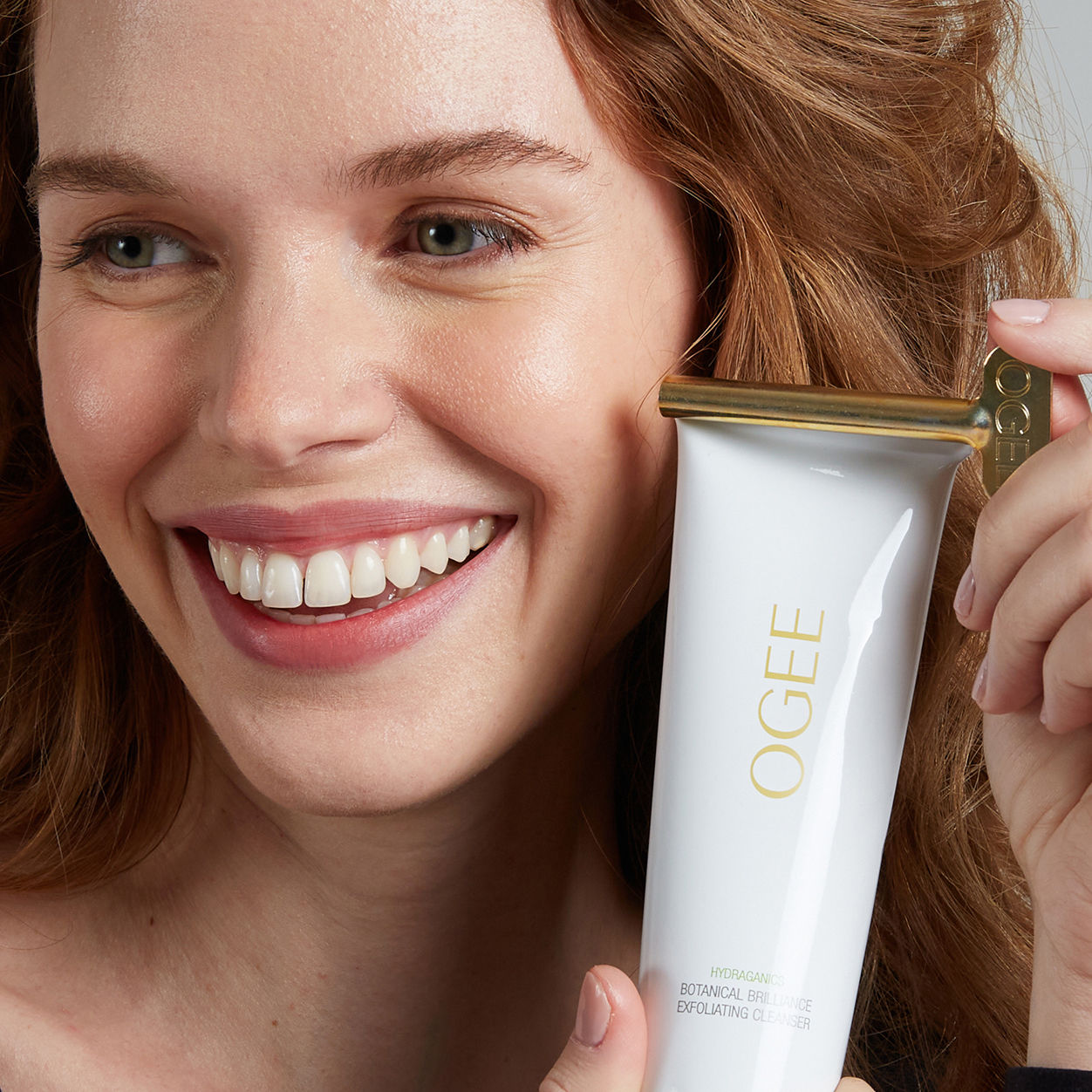 Botanical Brilliance Exfoliating Cleanser - Gentle Face Wash with Natural Ingredients for Glowing Skin | Perfect for Daily Skincare Routine & Acne-Prone Skin