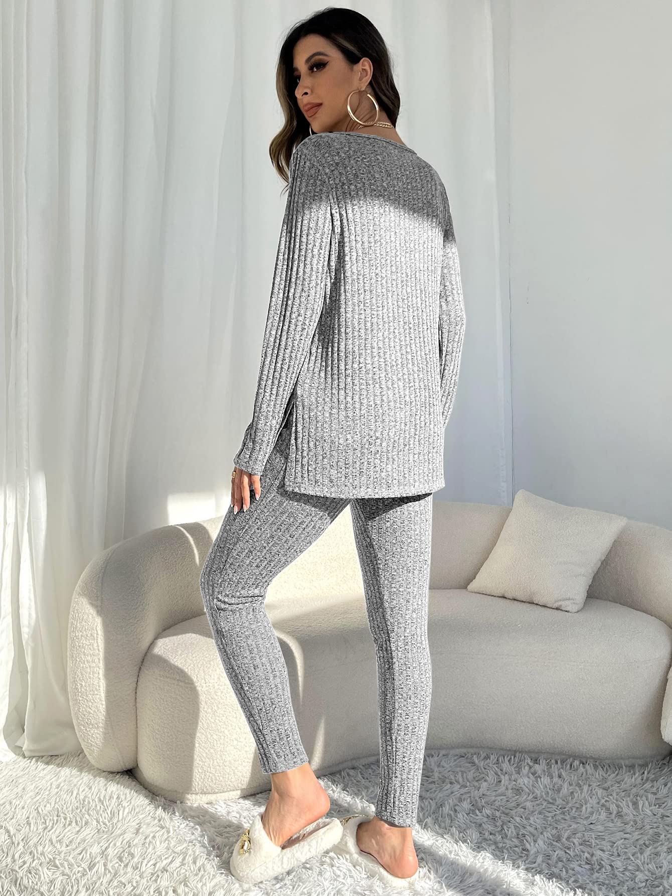 WDIRARA Women's 2-Piece Lounge Set - Ribbed Knit Pajamas for Sleep & Relaxation