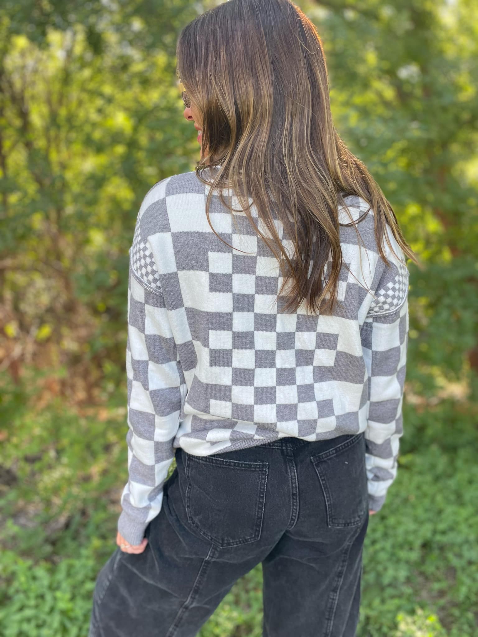 PREORDER: Stylish Checkered Sweater for Women & Men - 4 Color Options - Cozy Knit Pullover for Fall & Winter Fashion - Perfect for Casual Outfits, Office Wear & Holiday Gatherings