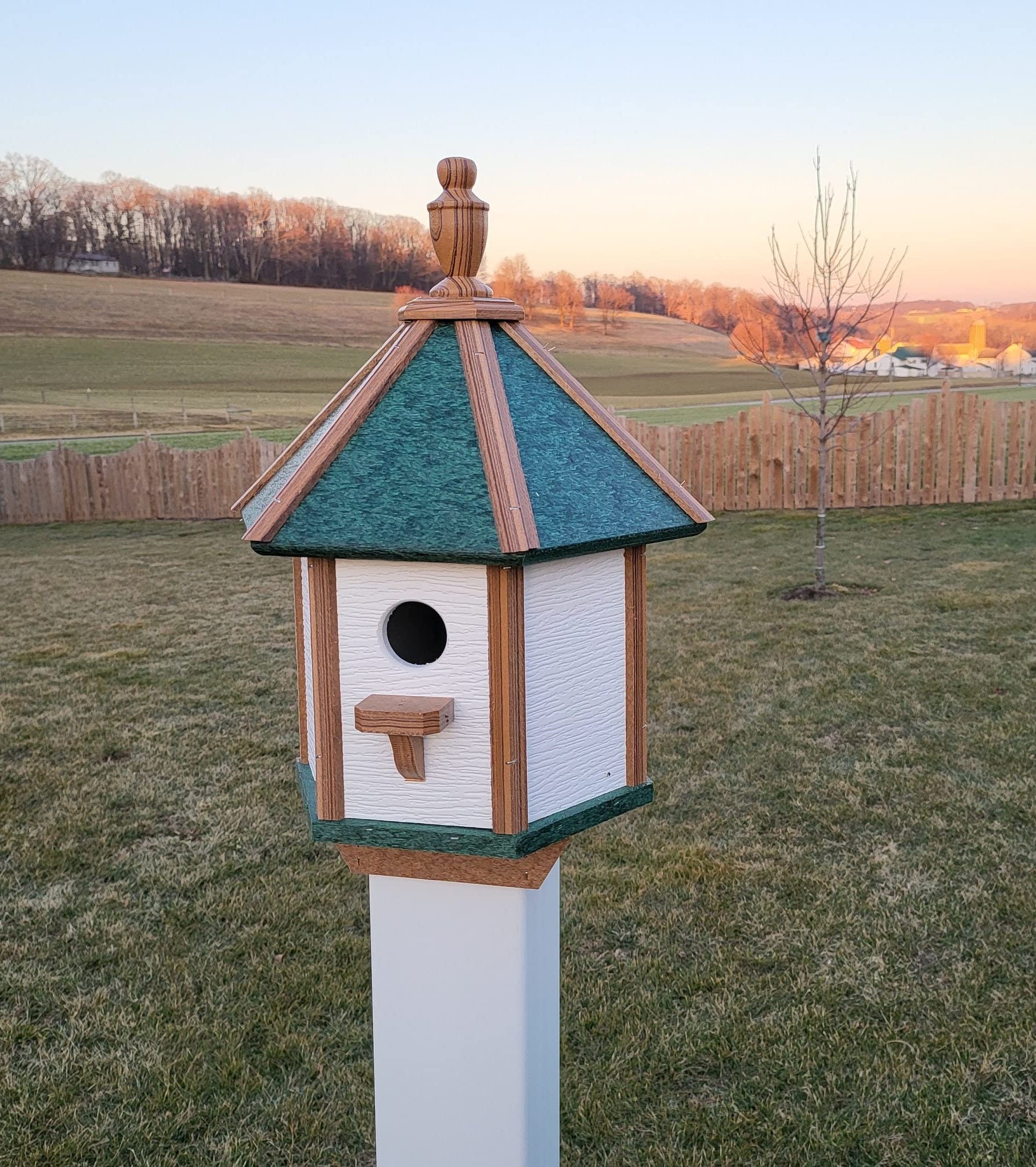 Handcrafted Amish Poly Birdhouse with 1 Hole - Durable Outdoor Bird Feeder for Garden, Patio & Backyard Decor