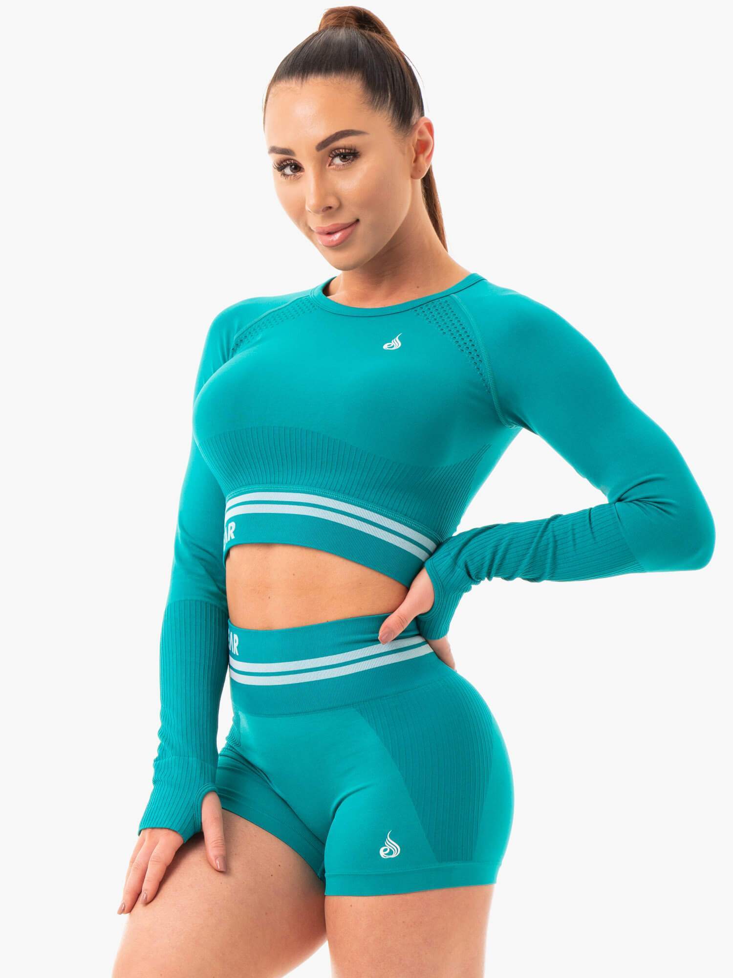 Freestyle Seamless Long Sleeve Crop Top - Teal Color for Yoga, Workout & Casual Wear