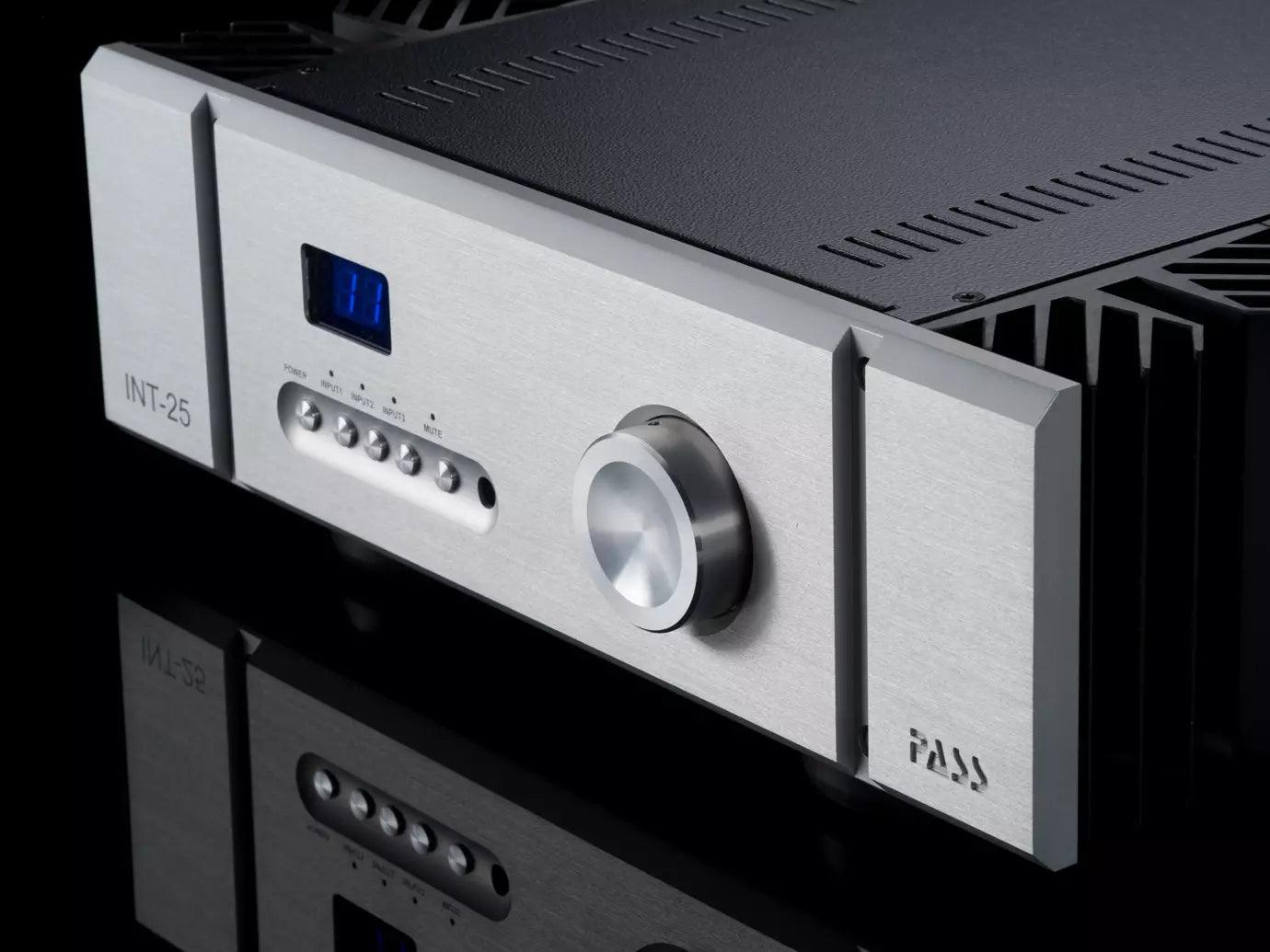 PASS Labs INT-25 High-End Integrated Stereo Amplifier - Perfect for Home Audio & Hi-Fi Systems