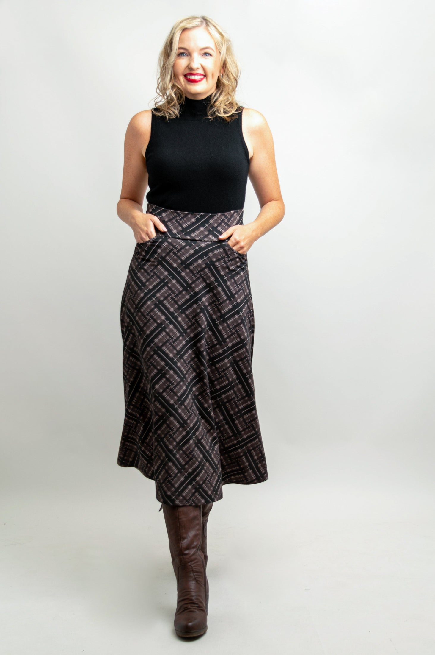 Gillian Plaid Skirt for Women - Soft Bamboo Fabric, Comfortable & Stylish - Perfect for Office, Casual Outings & Fall Fashion