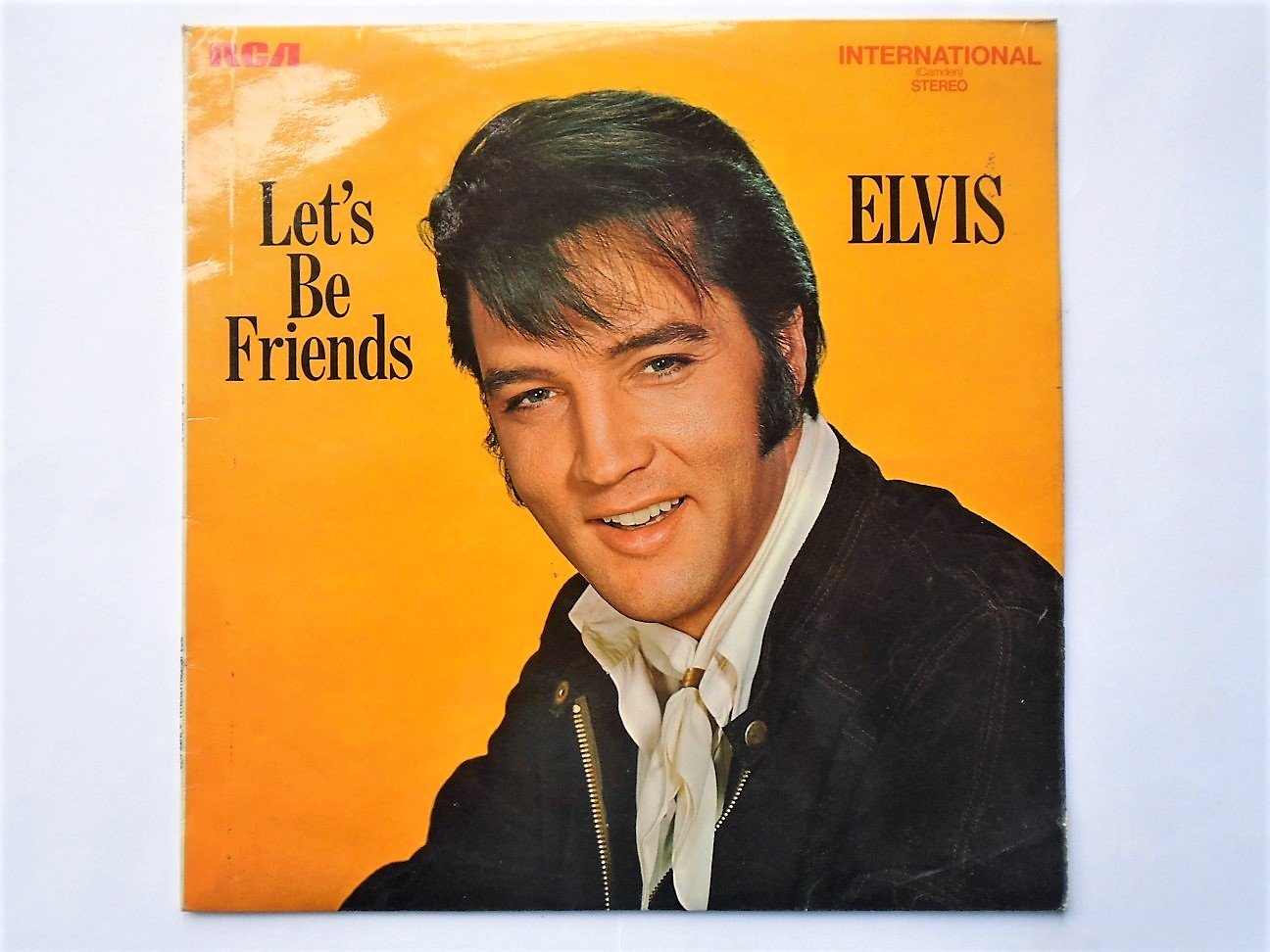 Elvis Presley - Let's Be Friends Vinyl Record - RCA International Camden INTS 1103 - Classic Collectible Music for Home Listening & Gift Giving