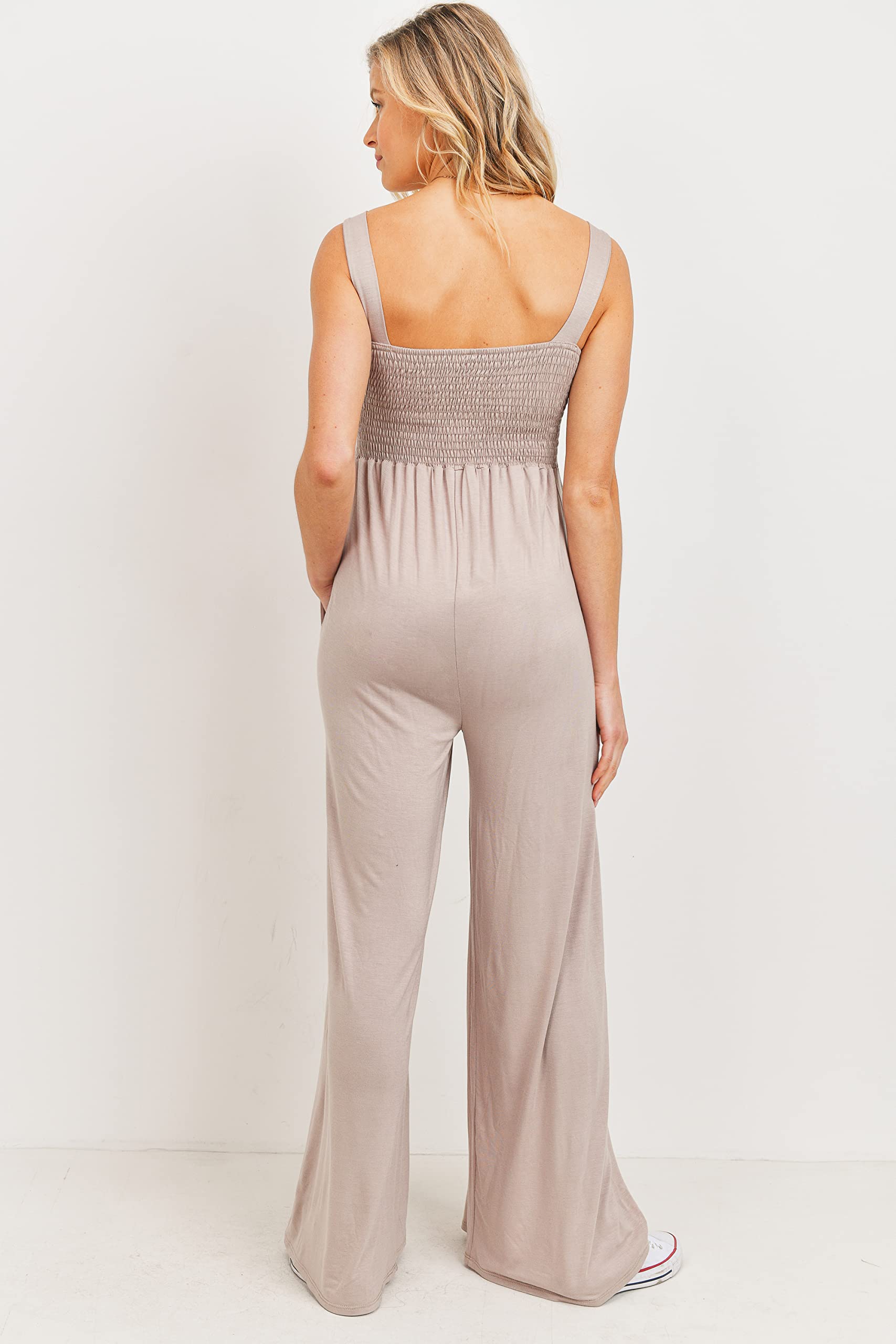Stylish Women's Maternity Sleeveless Jumpsuit Romper - Smocked Neck & Pockets - Comfortable Summer Pregnancy Outfit for Beach, Travel & Casual Wear