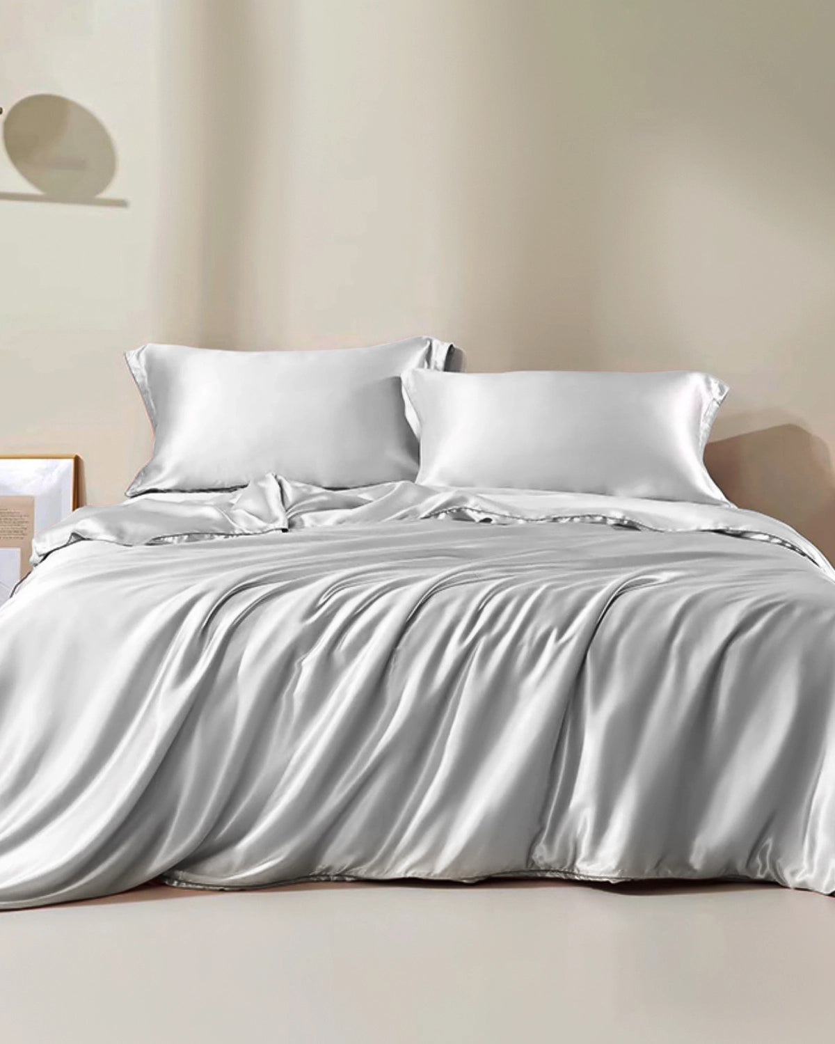 25 Momme 100% Pure Mulberry Silk Duvet Cover - Queen Size Luxury Bedding Set for Temperature Regulation & Hypoallergenic Sleep (Ideal for Hot Sleepers & Allergy Sufferers)