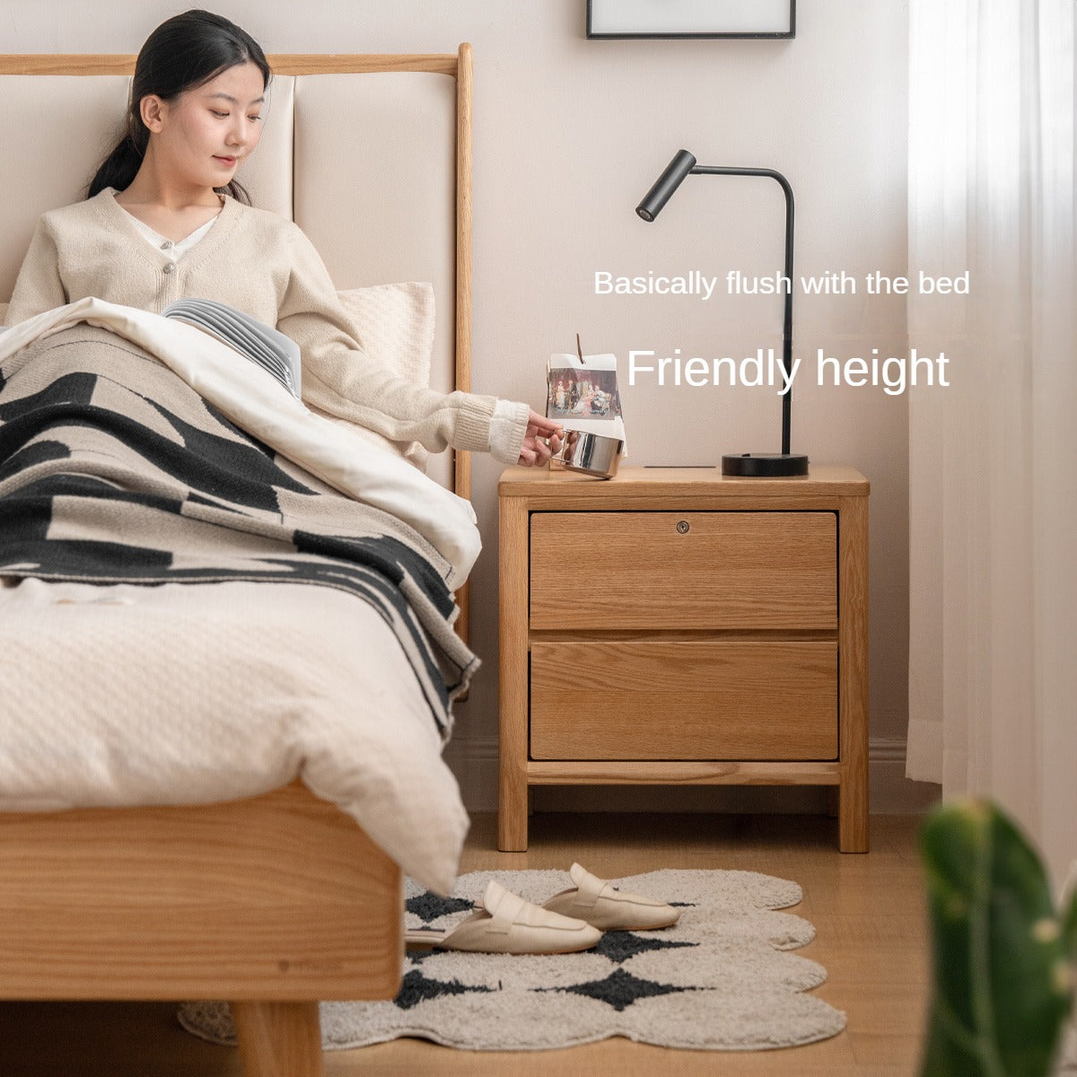 Solid Oak Wood Nightstand with Locking Drawer - Stylish and Durable Bedside Table for Bedroom, Living Room, or Guest Room