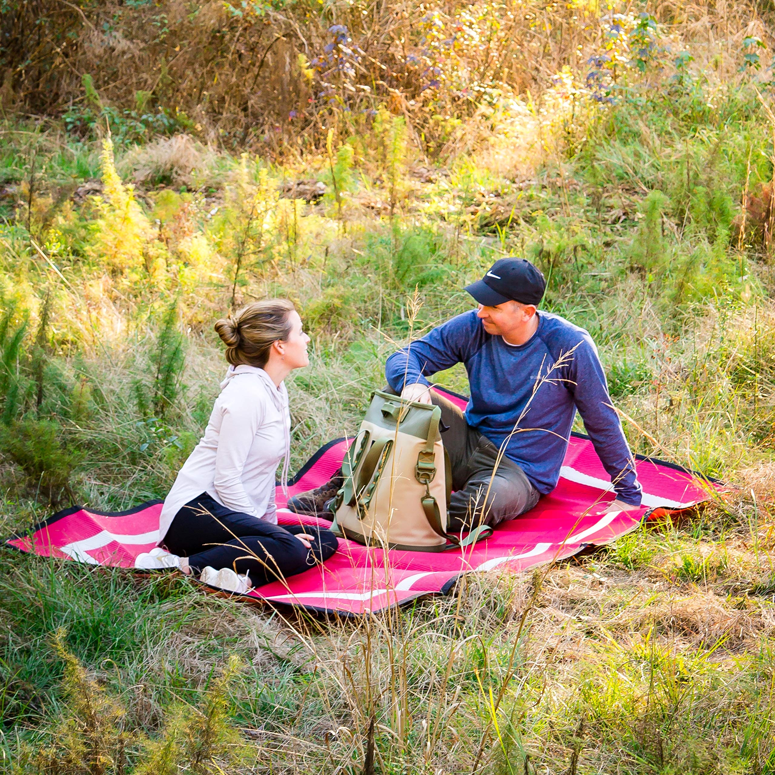 Eco-Friendly Recycled Plastic Outdoor Mat for Beach, Camping & Picnics - Waterproof Sand-Resistant Travel Mat for RV, Park, Backyard & Poolside Relaxation
