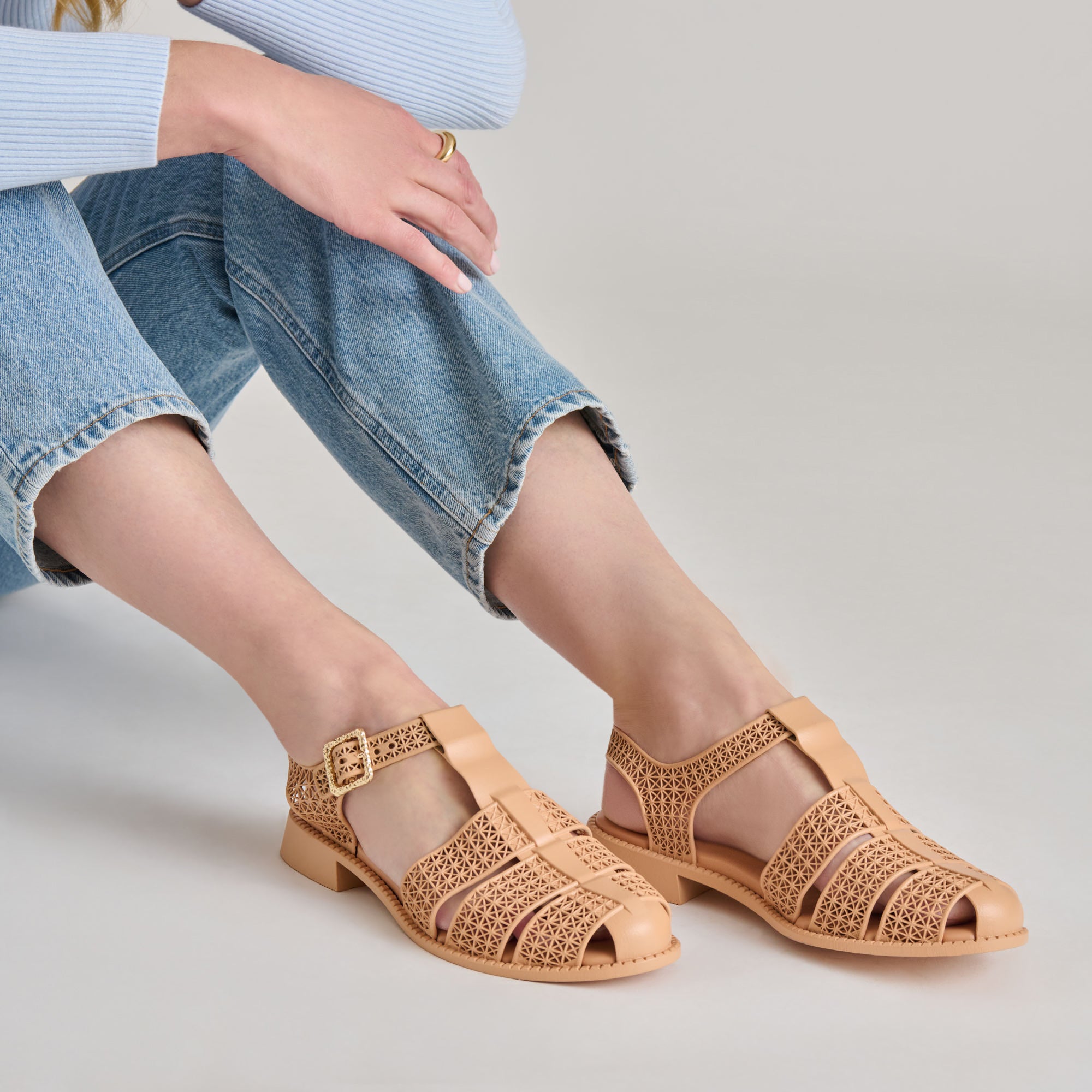 HOLIS 3D Comfort Sandals for Women - Breathable Summer Beach Shoes with Arch Support - Perfect for Walking, Travel, and Cafe Outings