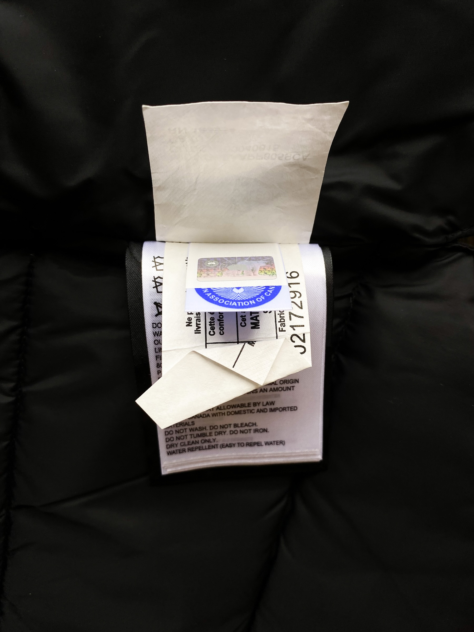 Canada Goose Black Freestyle Vest for Women - Lightweight Down Puffer Jacket for Outdoor Activities & Winter Fashion