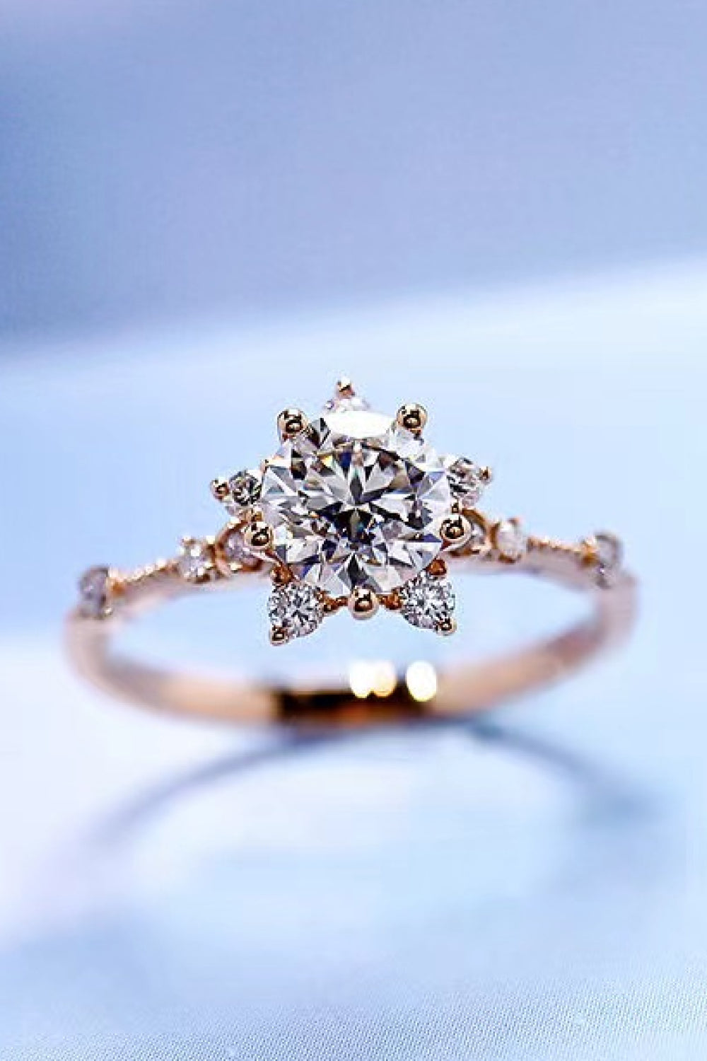 1 Carat Moissanite 6 Prong Engagement Ring - Durable & Sparkling Wedding Band for Women - Perfect for Proposals, Anniversaries, and Everyday Elegance