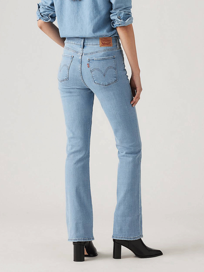 Levi's Women's Classic Bootcut Jeans - Lapis Light Wash (Size 392520040) | Comfortable & Stylish Denim for Casual Wear, Work & Everyday Outfits