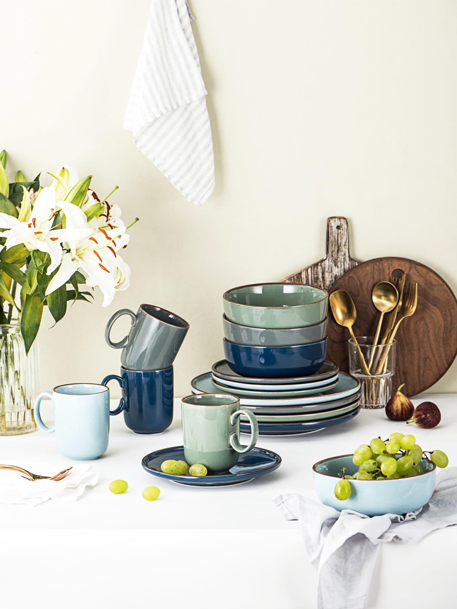 UNICASA 4-Pack Ceramic Plates 8.25