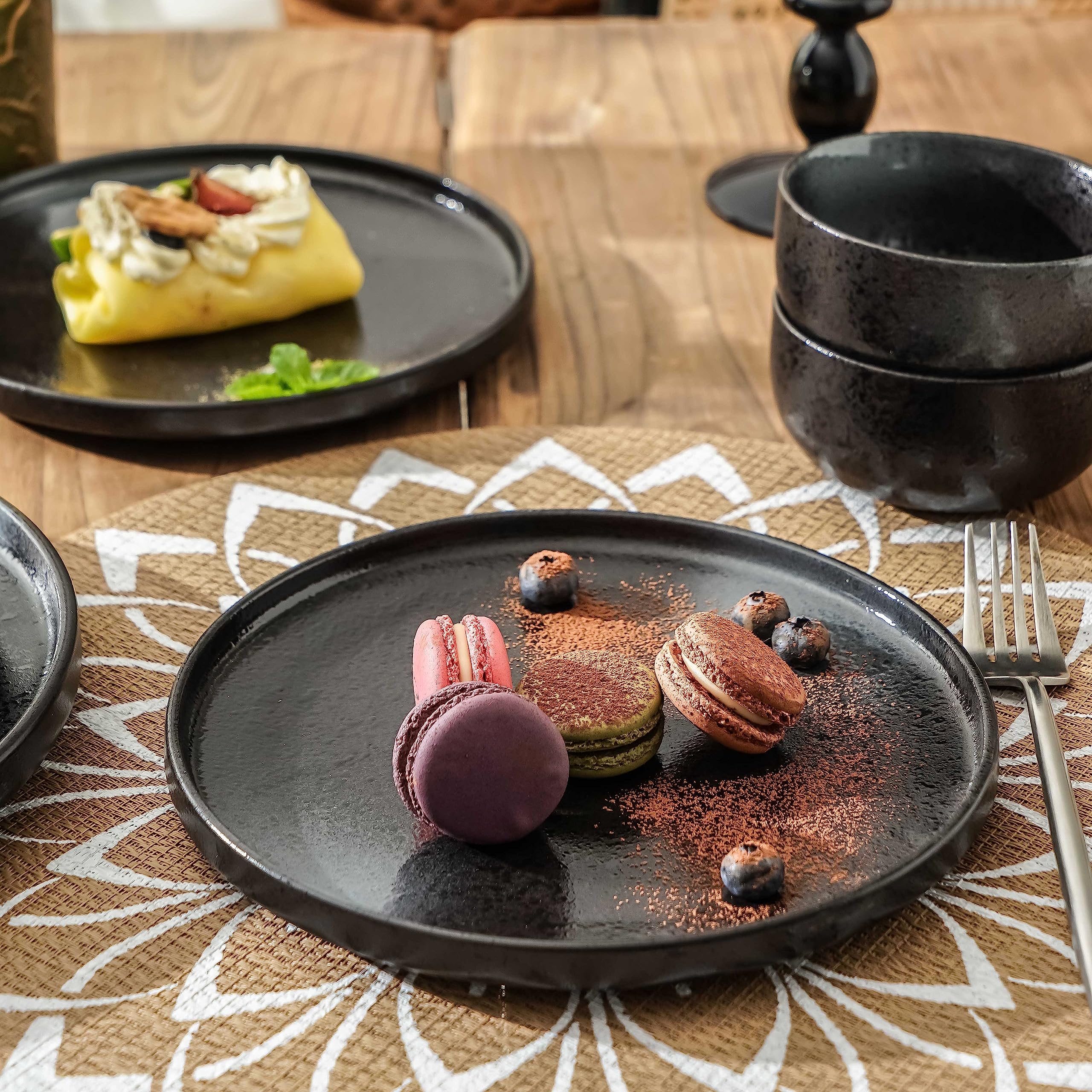 S&Q'S CERAMIC FLAT DESSERT & SALAD PLATES - 8 Inch Set of 6 - Scratch Resistant Black & Grey - Microwave, Oven & Dishwasher Safe - Perfect for Appetizers, Small Dinners, Parties & Home Decor
