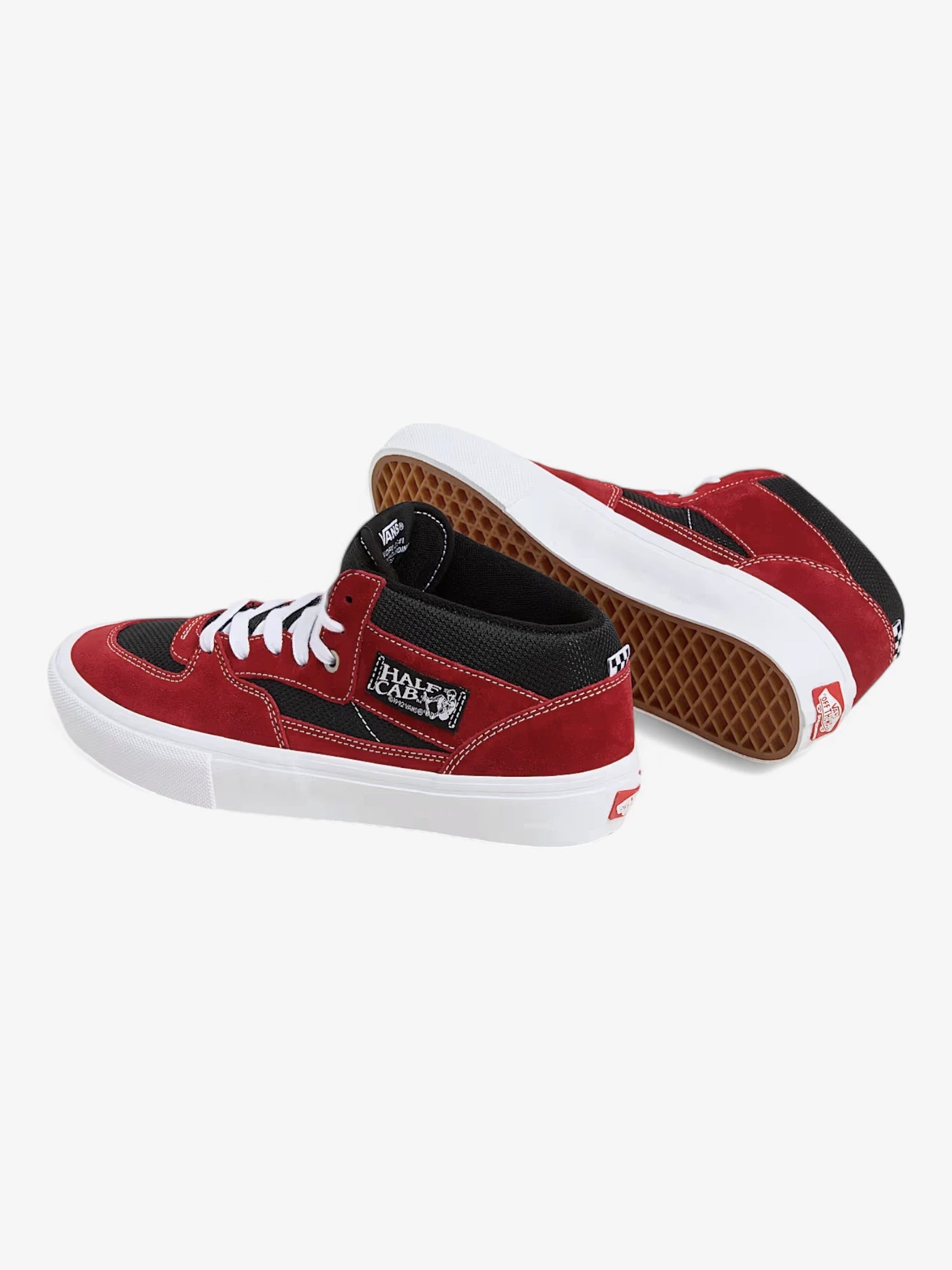 Vans Skate Half Cab Sneakers - Red & Black Skate Shoes for Men & Women | Perfect for Skateboarding, Streetwear & Casual Outfits