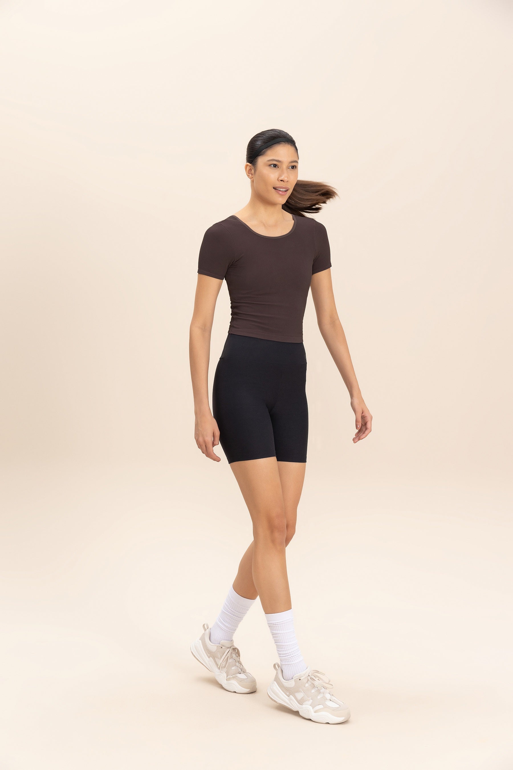 Seamless Knit® T-Shirt for Men & Women - Soft Comfortable Stretch Fit Casual Tee - Perfect for Gym, Yoga, Running & Everyday Wear