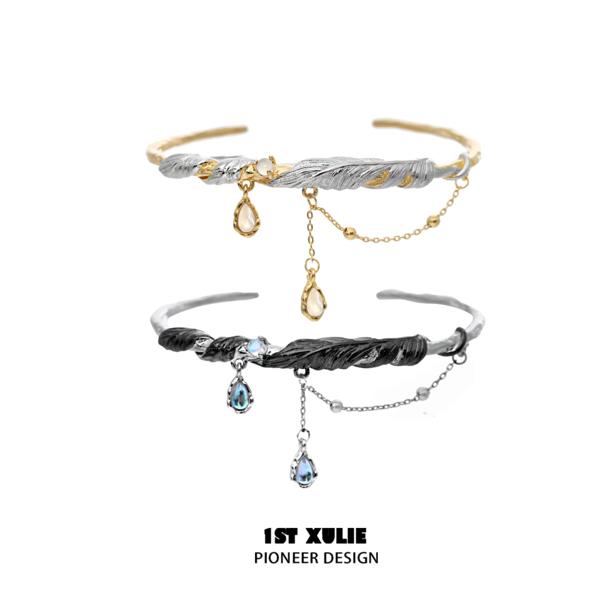 Lucifer 18K Gold Charm Bangle Bracelet™ - Elegant Jewelry for Women, Gift for Her - Perfect for Parties, Weddings & Special Occasions