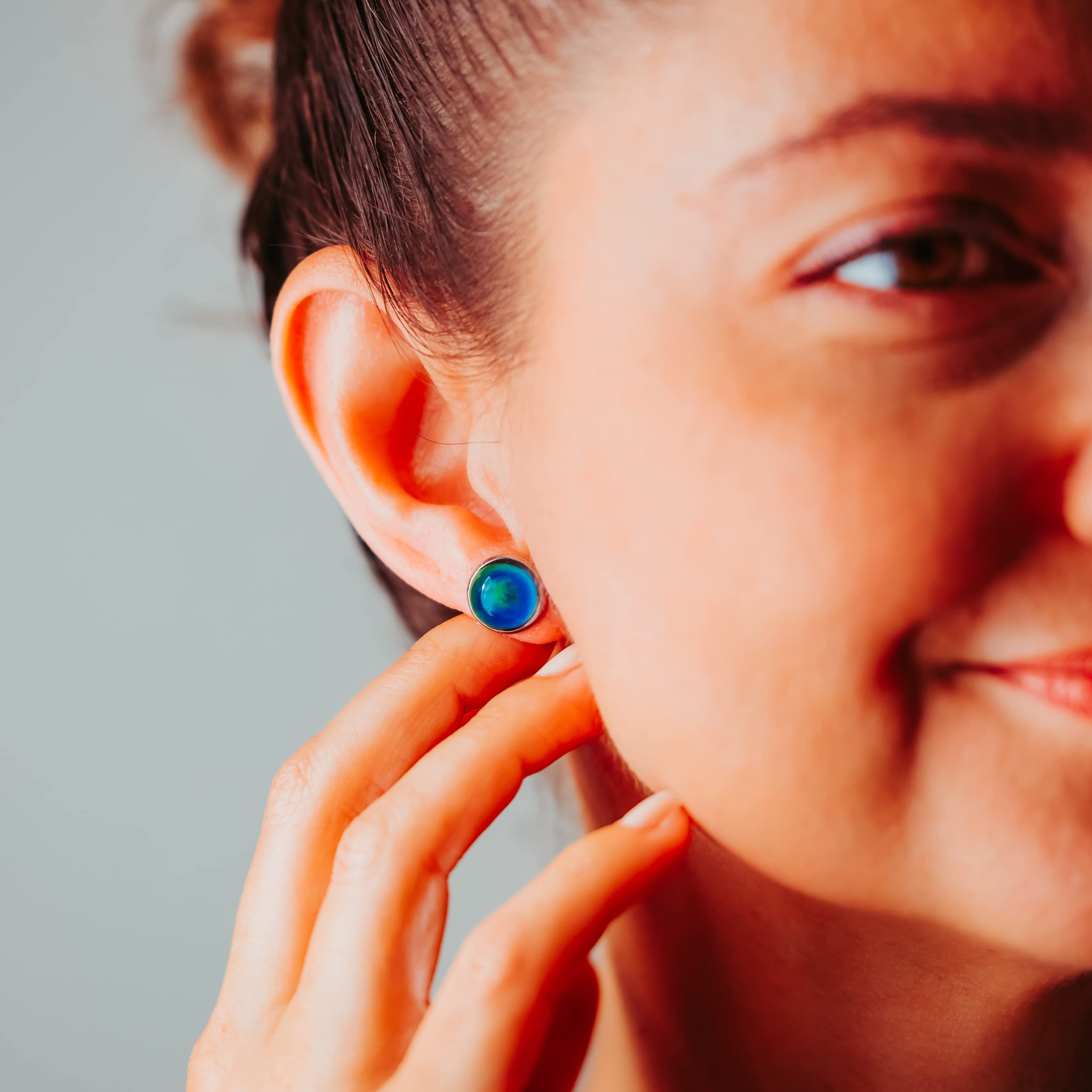 Color Changing Mood Earrings - Thermal Reactive Jewelry That Shifts with Temperature | Perfect for Parties, Gifts & Self-Expression