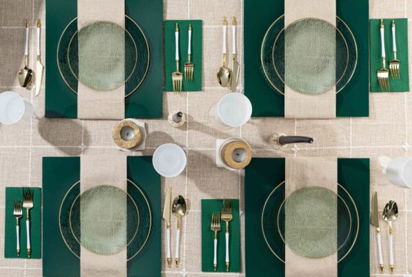 24-Pack Transparent Green & Gold Rim Round Plastic Dinnerware Set - 12-Piece Service for 12 Guests - Shatterproof Party Plates, Cups & Bowls - Perfect for Weddings, BBQs, Picnics & Outdoor Events