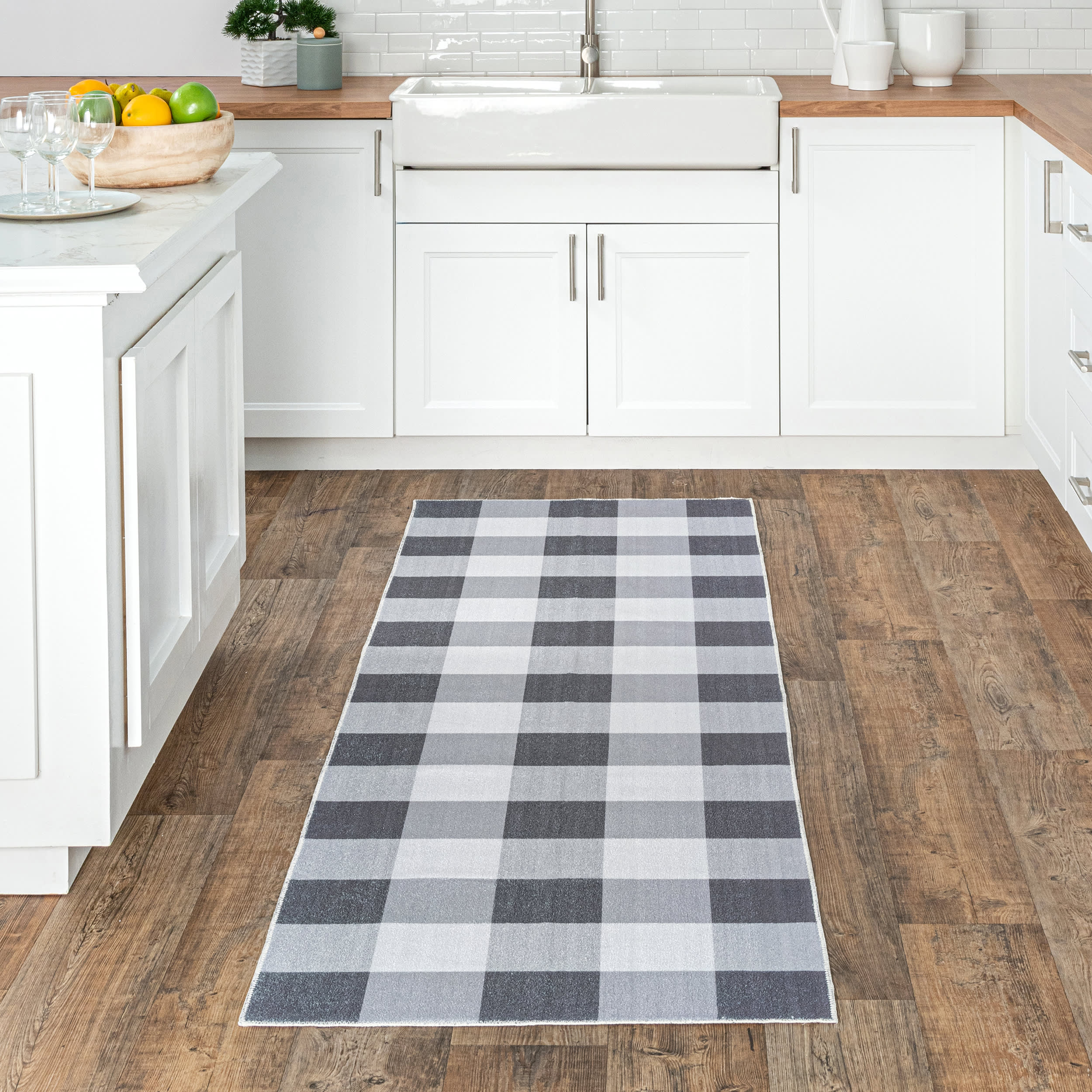 Alanna Buffalo Plaid Washable Rug - Non-Slip Reversible Indoor/Outdoor Area Rug in Grey - Perfect for Living Room, Bedroom, Porch & Patio Decor