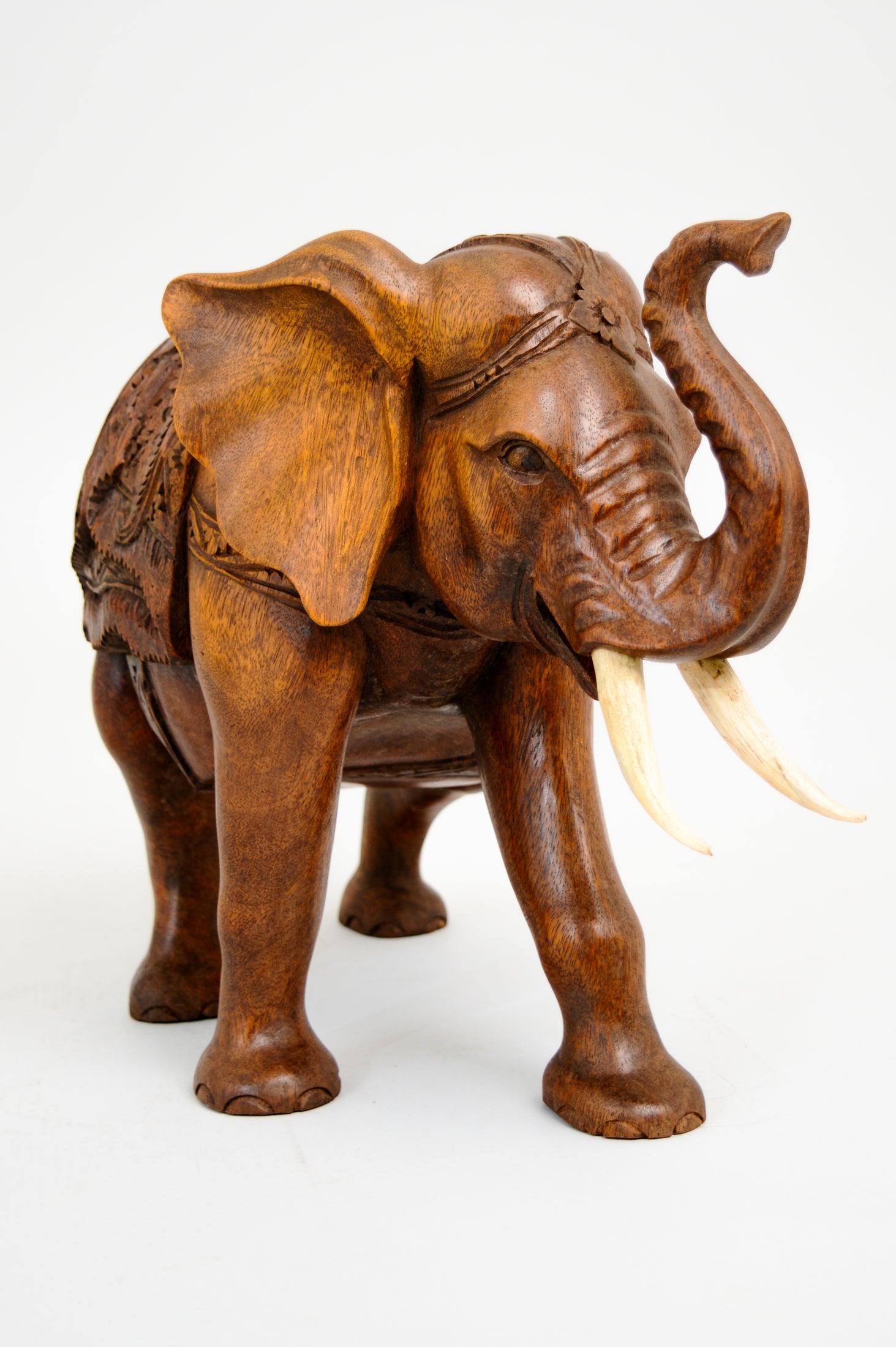 Hand Carved Wooden Elephant Statue - 16 Inch Natural Wood Home Decor for Living Room, Bedroom, Office - Perfect Gift for Elephant Lovers & Feng Shui Decor