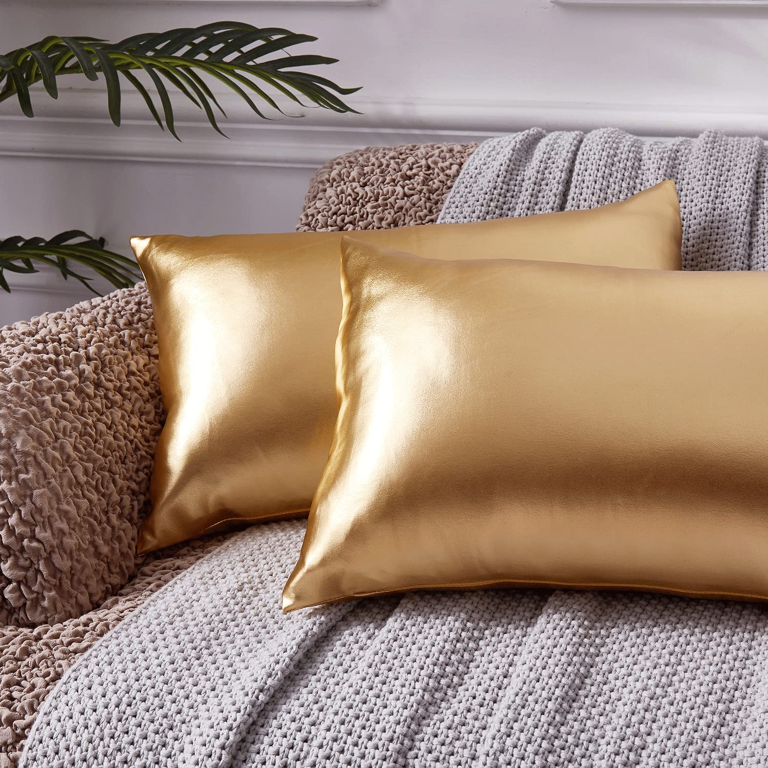 EUCIOR 18x18 Gold Metallic Shiny Decorative Pillow Cover - Modern Luxury Throw Pillow for Bed, Couch, Sofa - Perfect for Home Decor, Living Room Accent & Wedding Gift