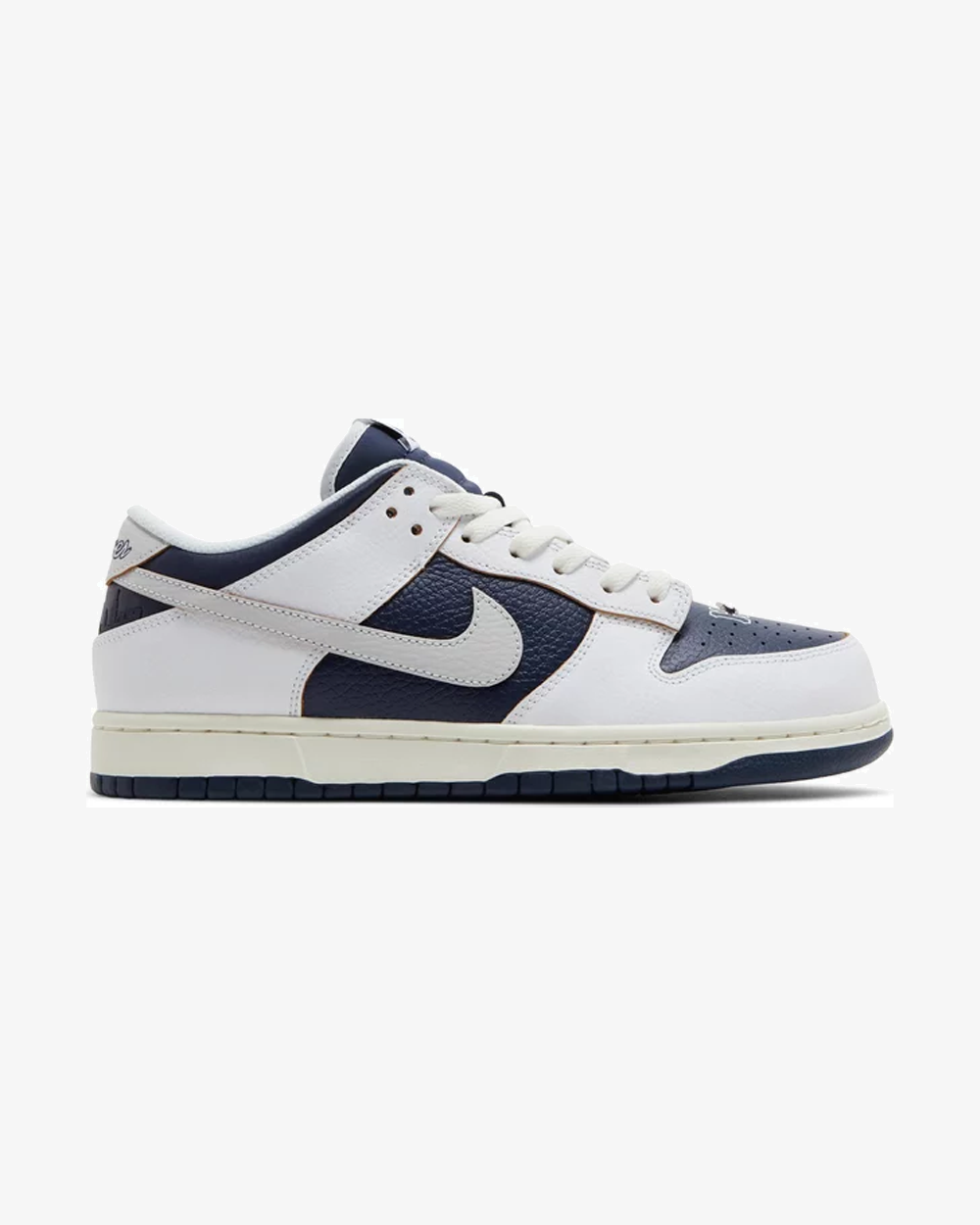Nike x HUF SB Dunk Low Sneakers - New York City Edition | Men's Basketball Shoes for Streetwear & Skateboarding | Perfect for Urban Fashion & Casual Wear