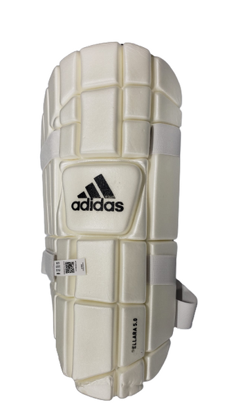 Adidas PELLARA 5.0 Thigh Guard - Protective Soccer Thigh Pads for Men & Women - High-Performance Football Shin Guards for Training & Matches - Perfect for Soccer, Rugby & Sports Protection