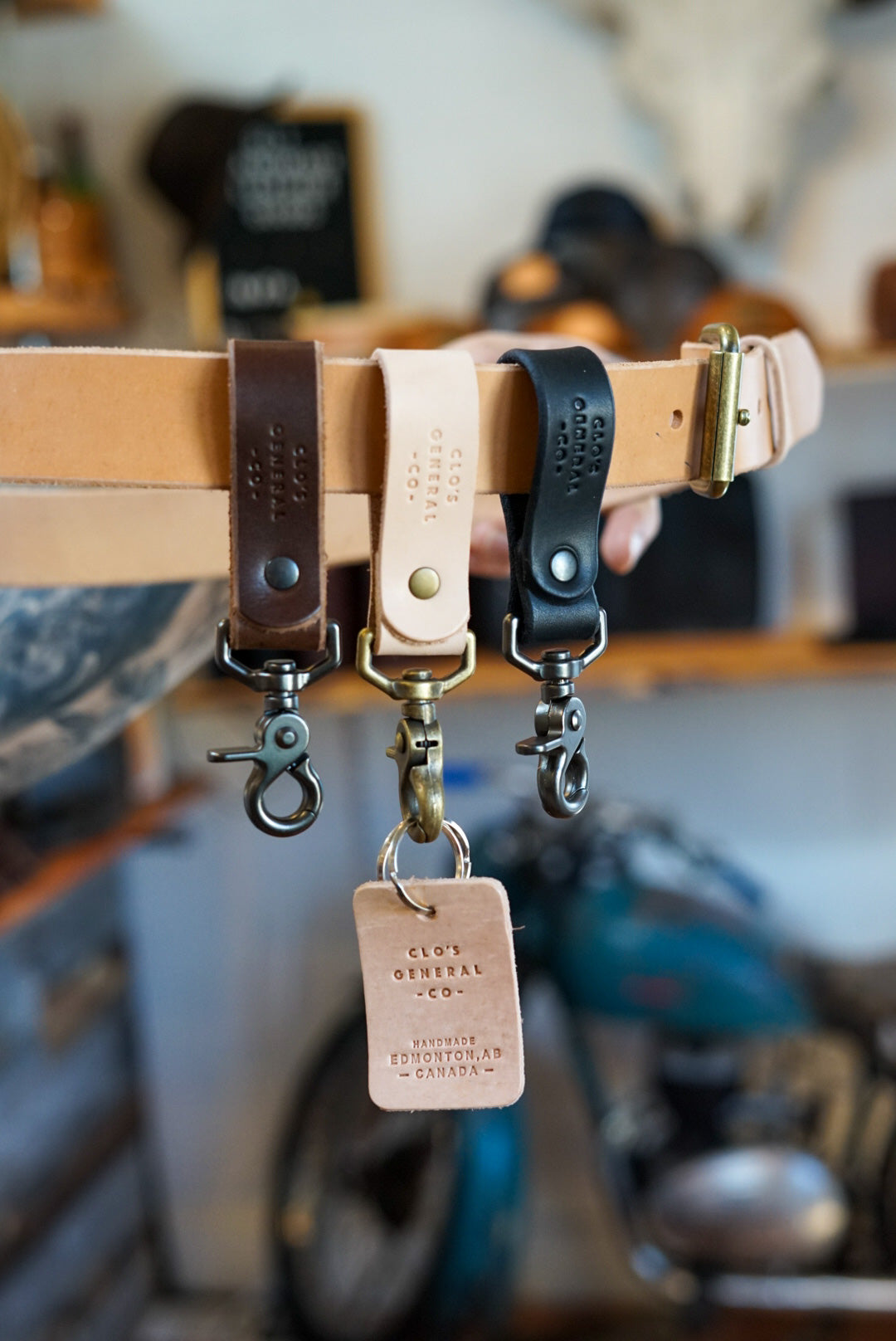 The Key Keeper - Premium Key Organizer with 5 Hooks, Durable Metal Keychain Holder for Home, Office & Car Keys - Perfect for Key Management and Organization